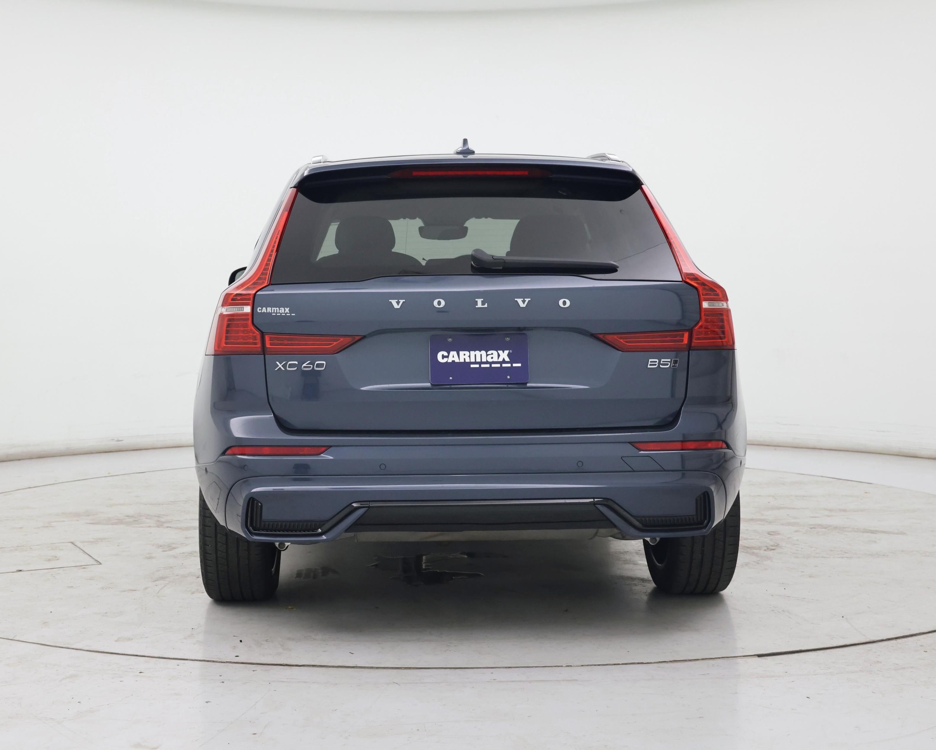 Thumbnail: 2025 Volvo XC60 - 6