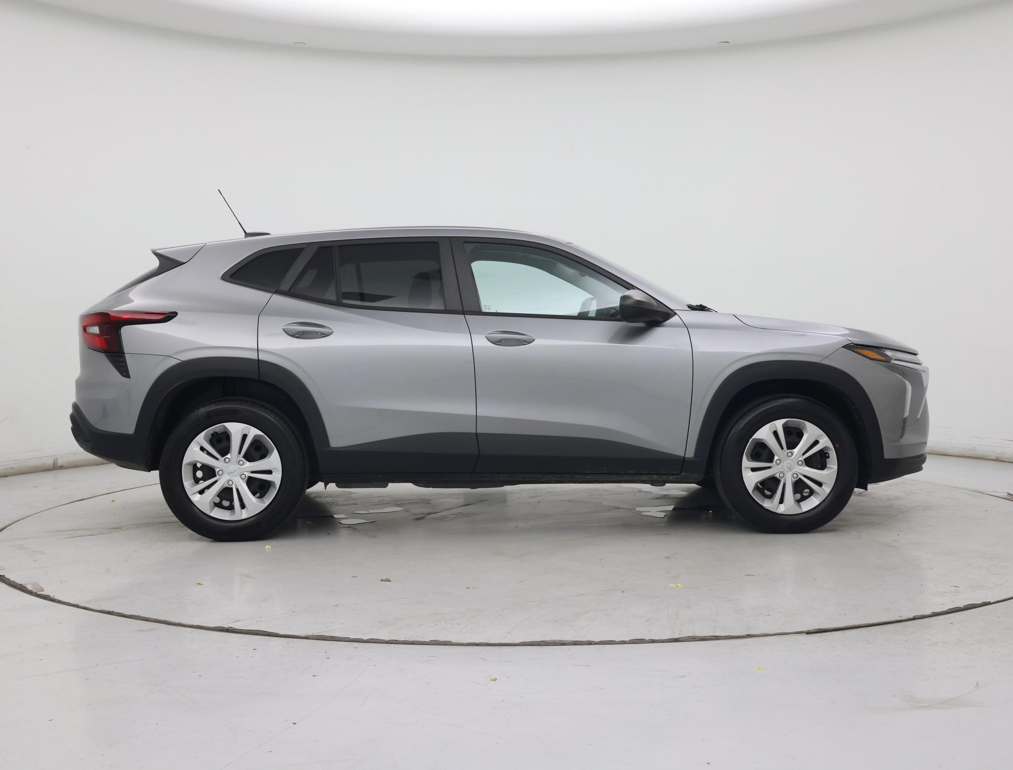 Thumbnail: 2024 Chevrolet Trax - 7