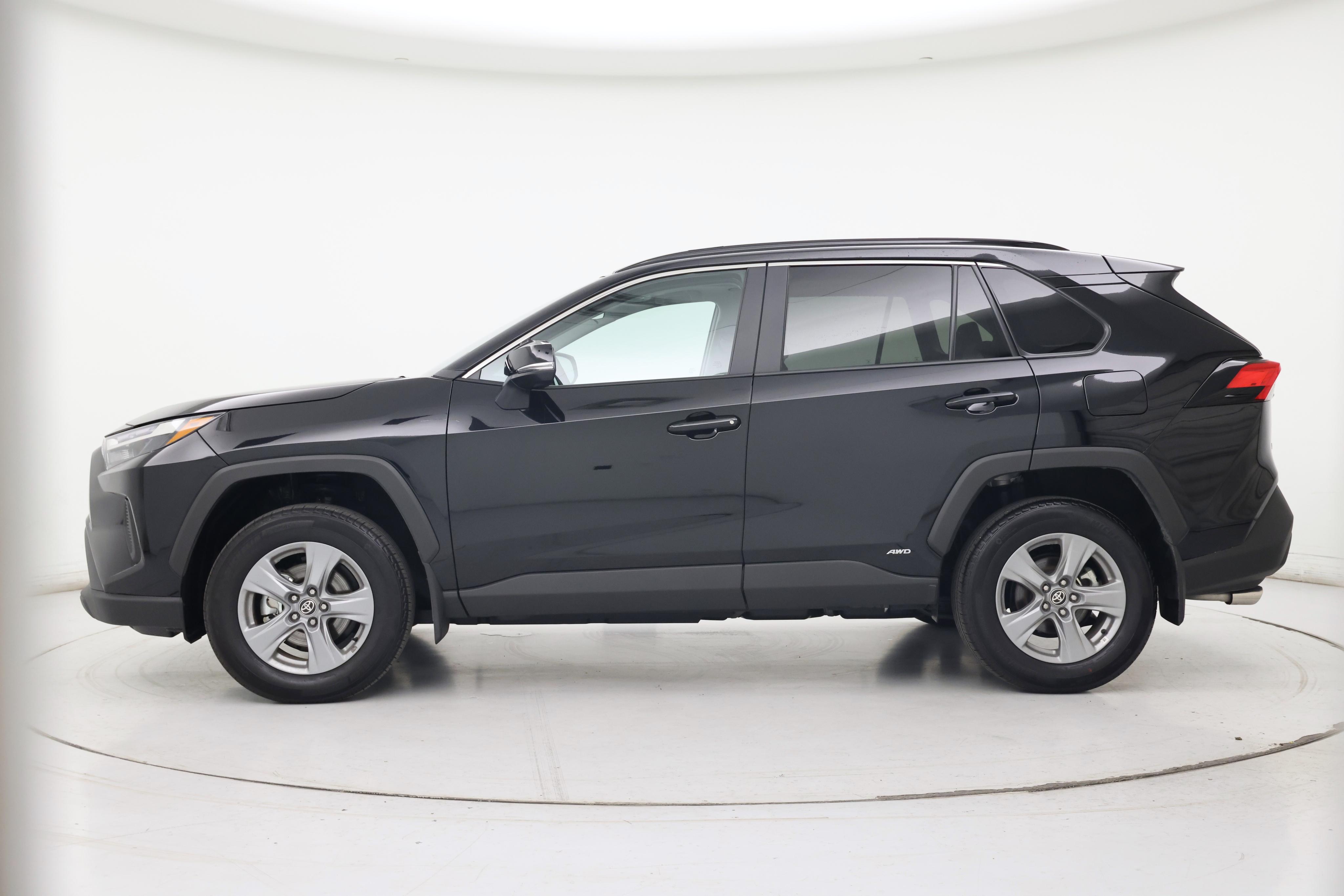 Thumbnail: 2025 Toyota RAV4 - 3