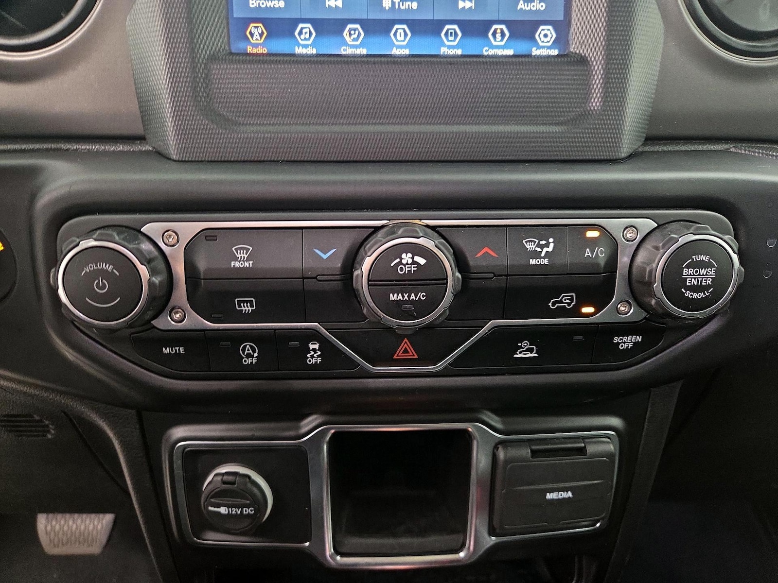 2022 Jeep Wrangler Unlimited Sport - Photo 17