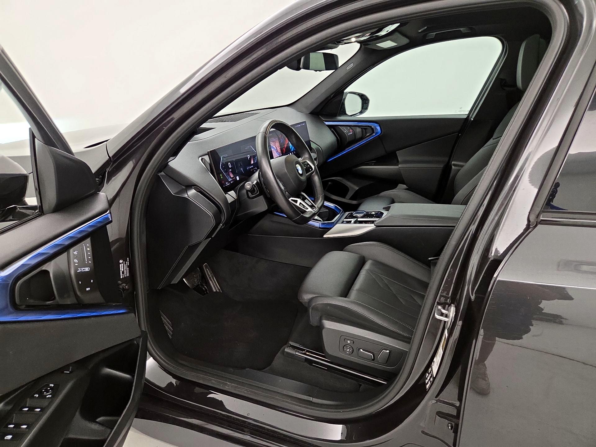 Thumbnail: 2025 BMW X3 - 11