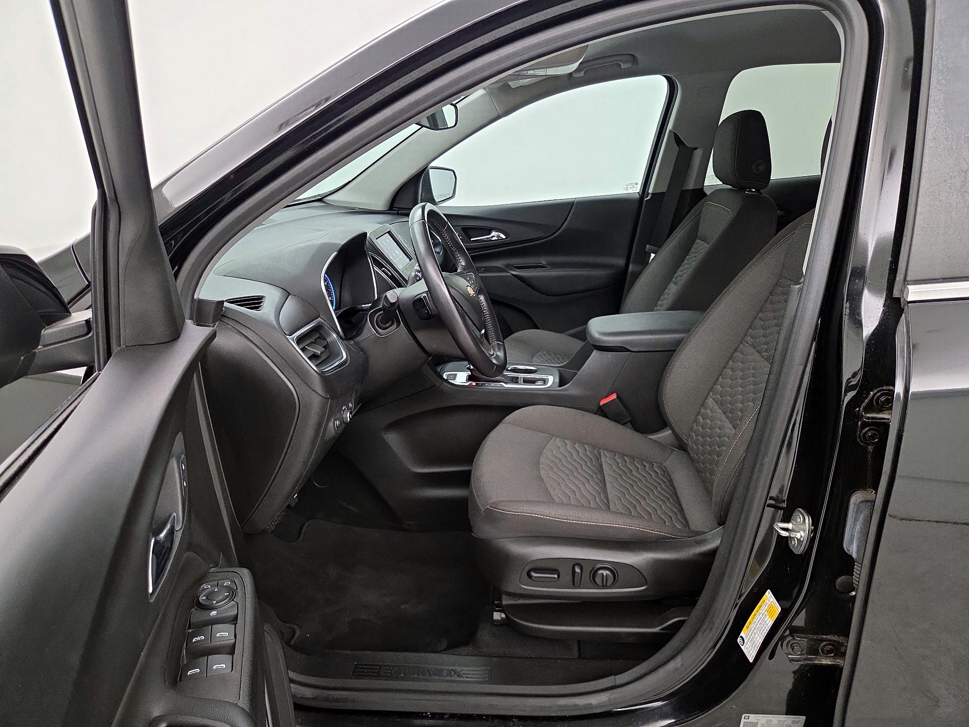 Thumbnail: 2021 Chevrolet Equinox - 11