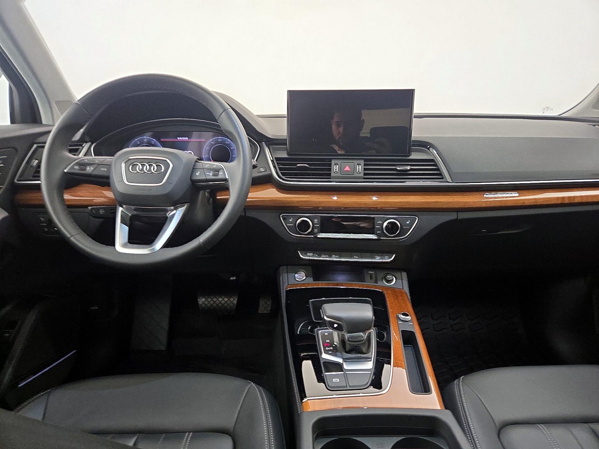 Thumbnail: 2023 Audi Q5 - 9