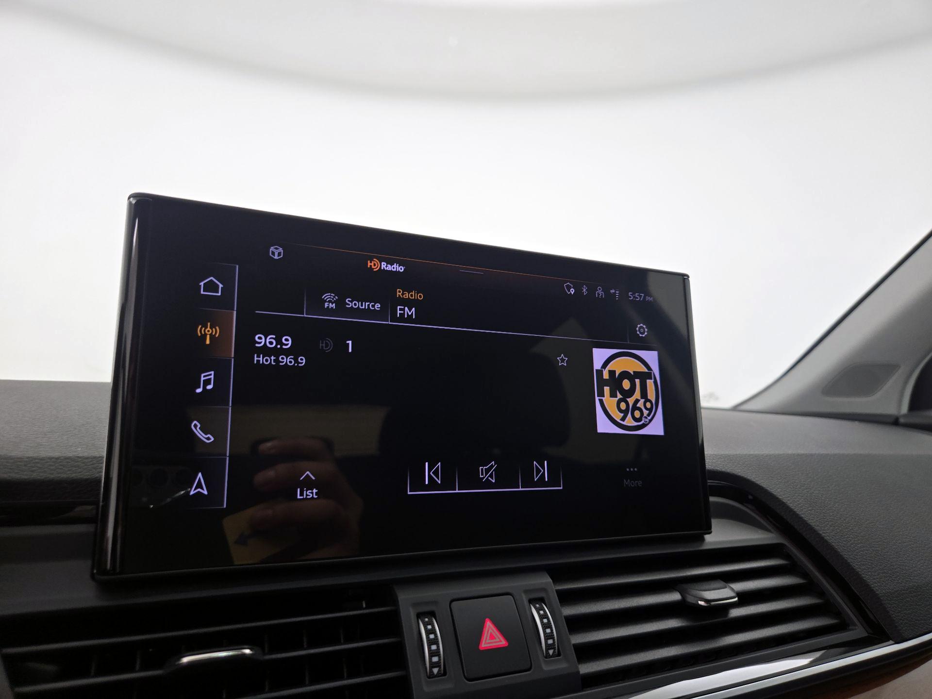Thumbnail: 2023 Audi Q5 - 15