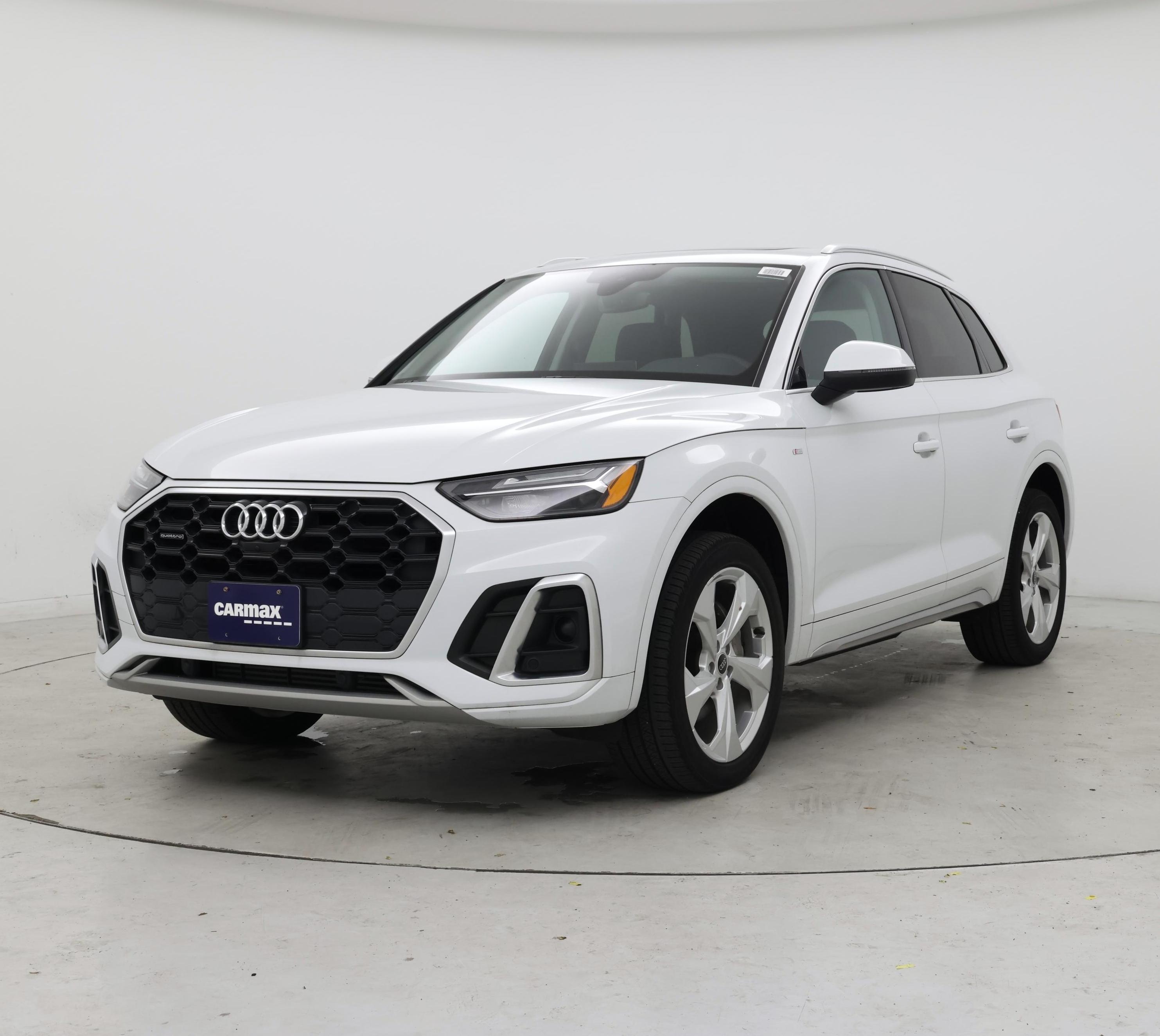 Thumbnail: 2023 Audi Q5 - 4