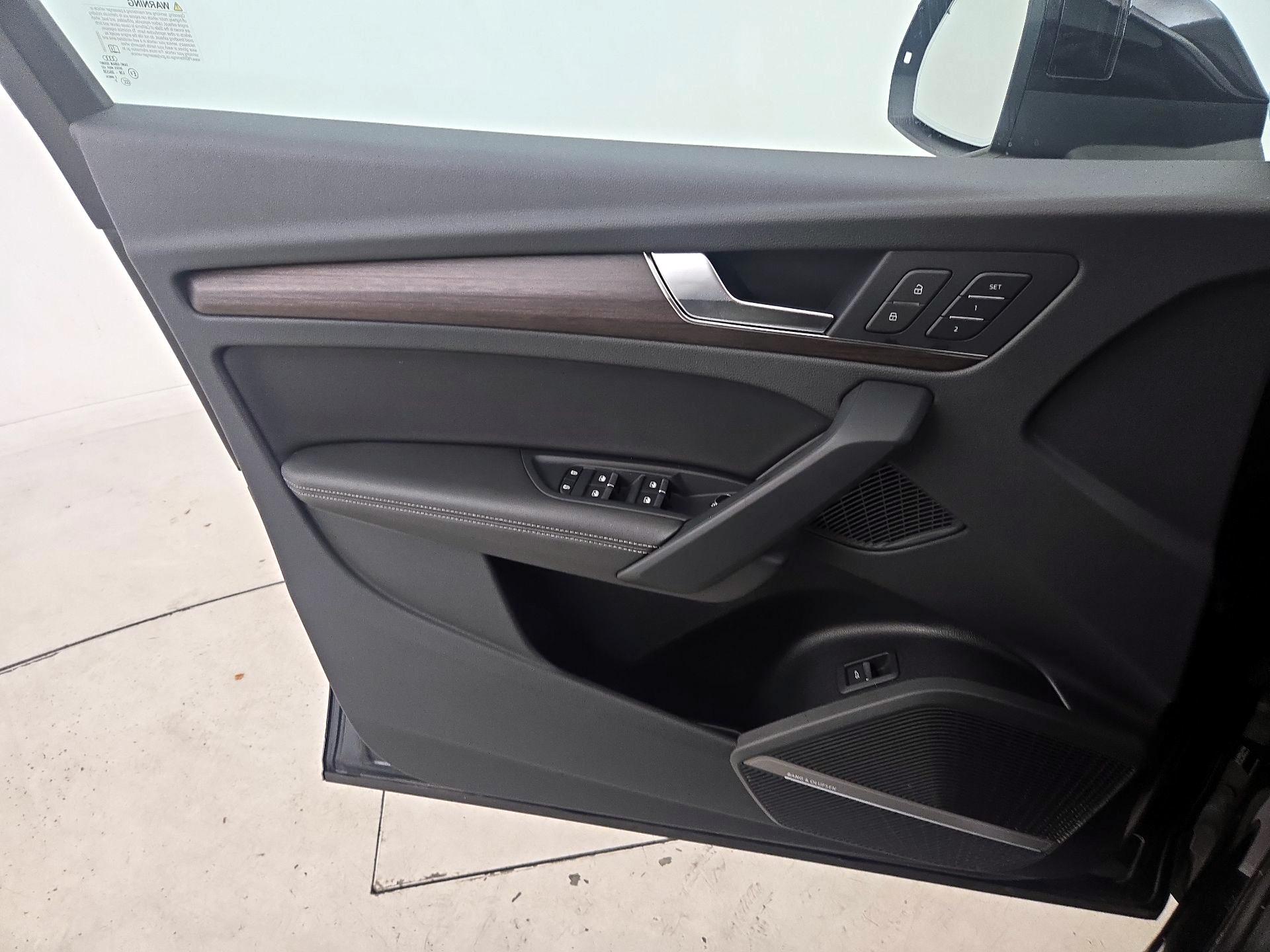 Thumbnail: 2023 Audi Q5 - 12