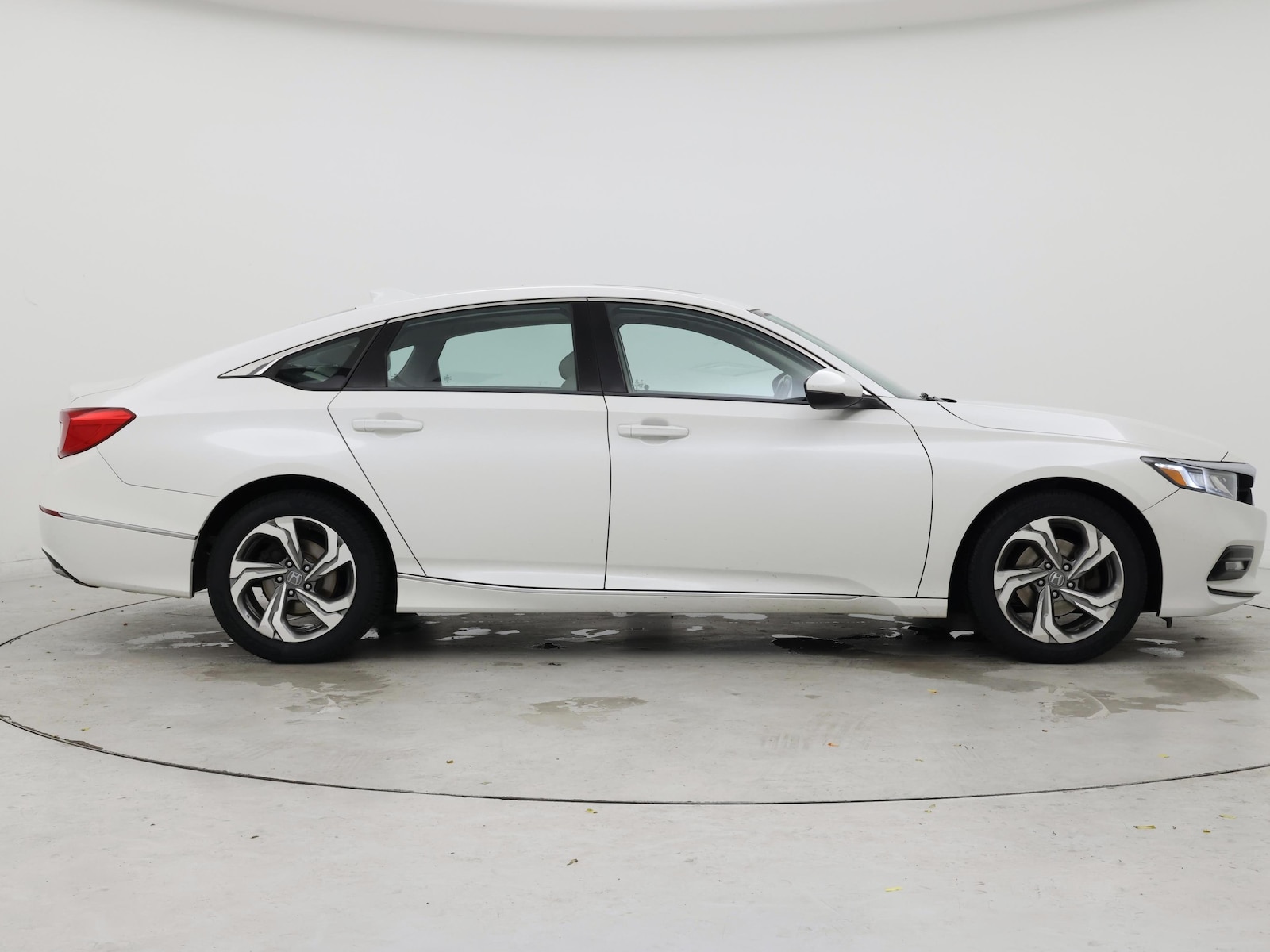 2018 Honda Accord EX-L - Photo 8
