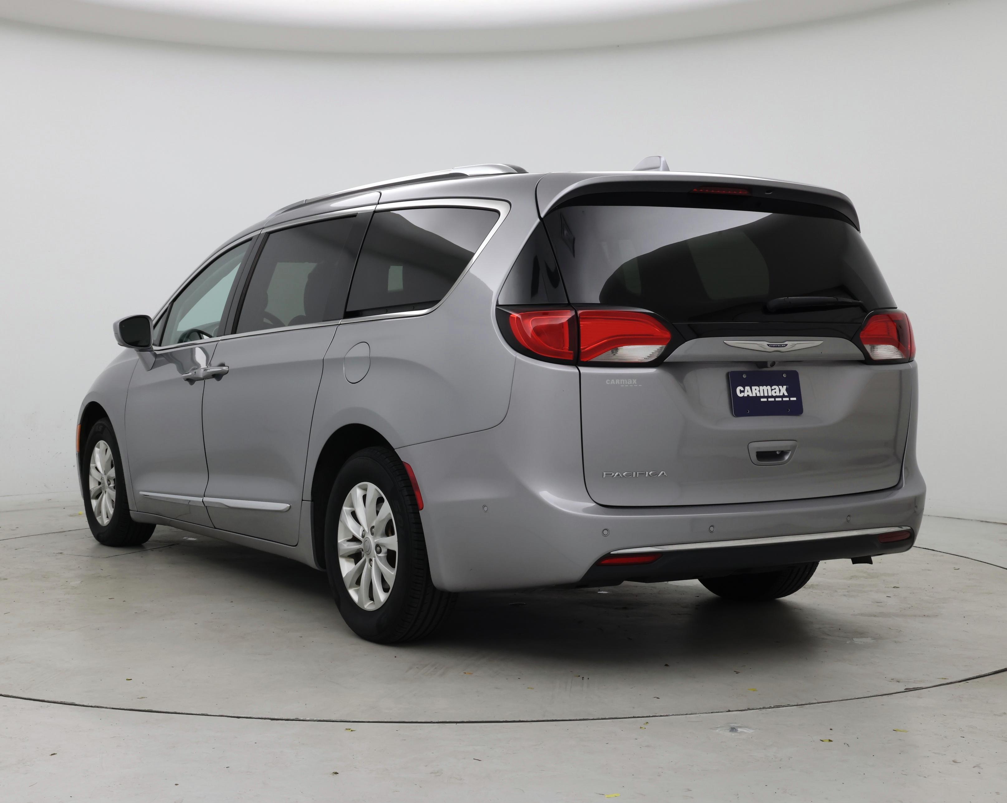 Thumbnail: 2019 Chrysler Pacifica - 2