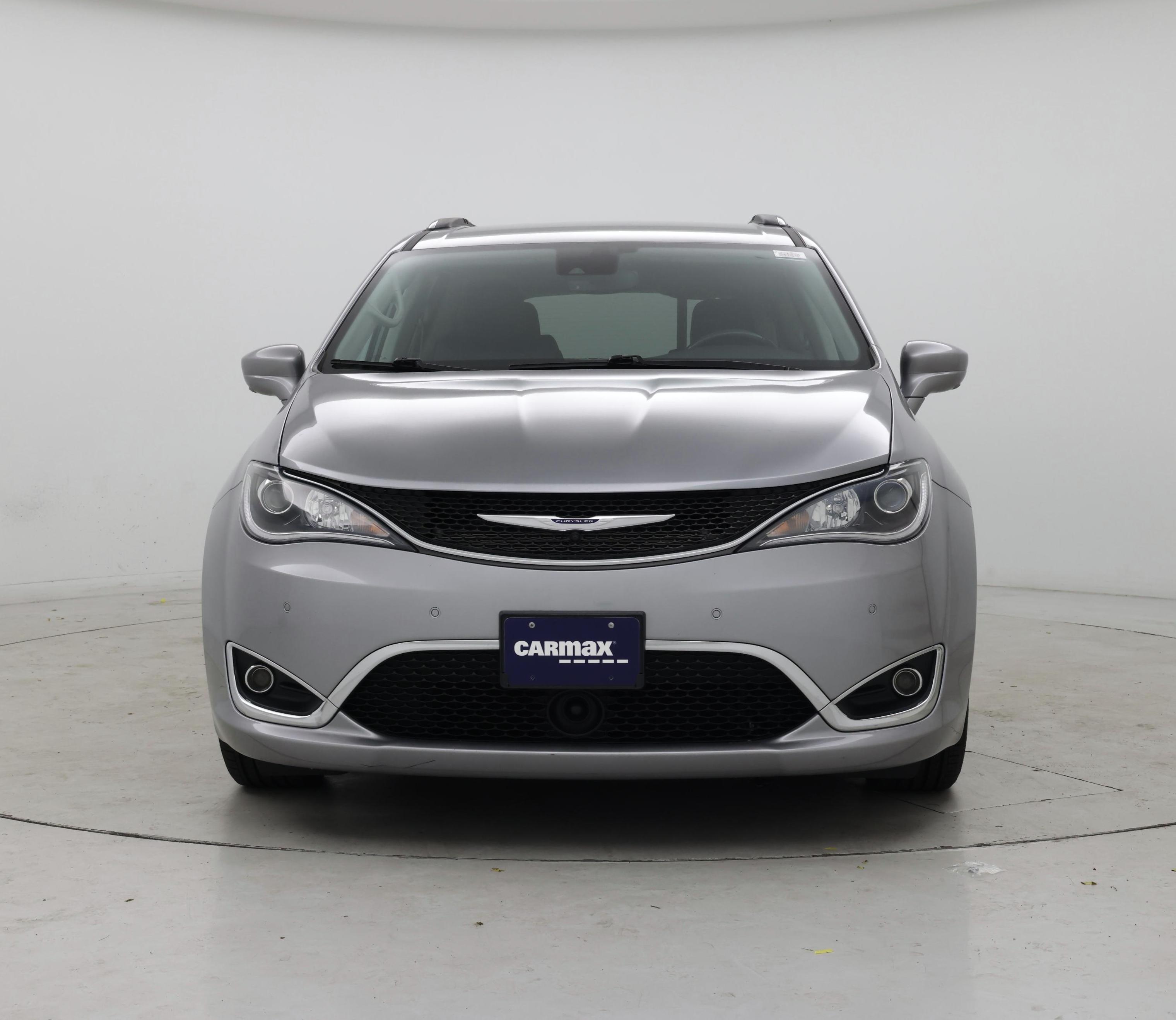 Thumbnail: 2019 Chrysler Pacifica - 5