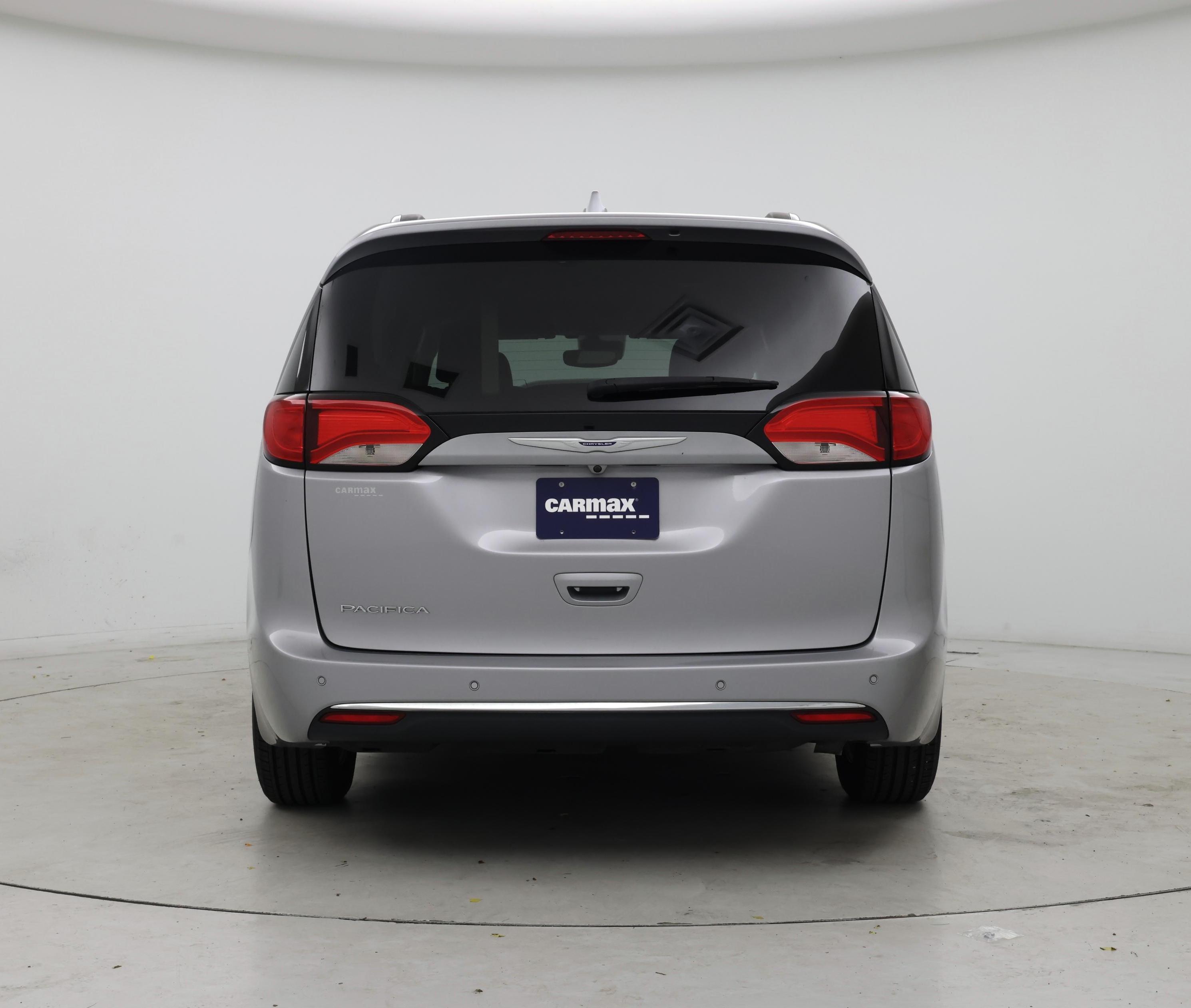 Thumbnail: 2019 Chrysler Pacifica - 6