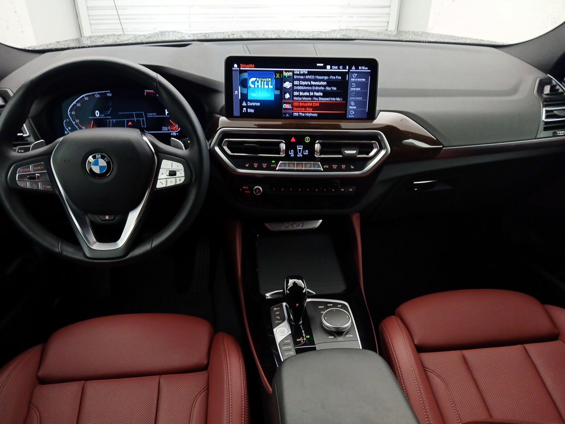 Thumbnail: 2025 BMW X4 - 9