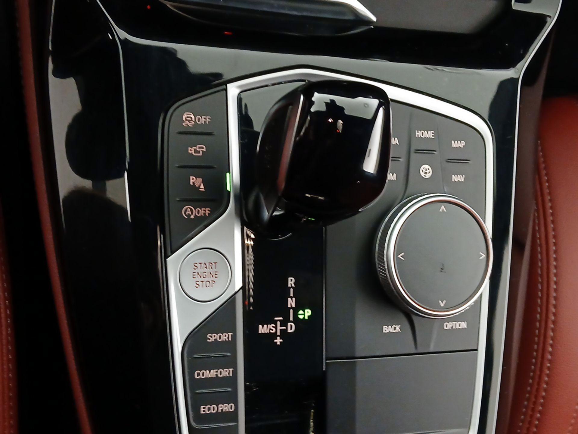 Thumbnail: 2025 BMW X4 - 15
