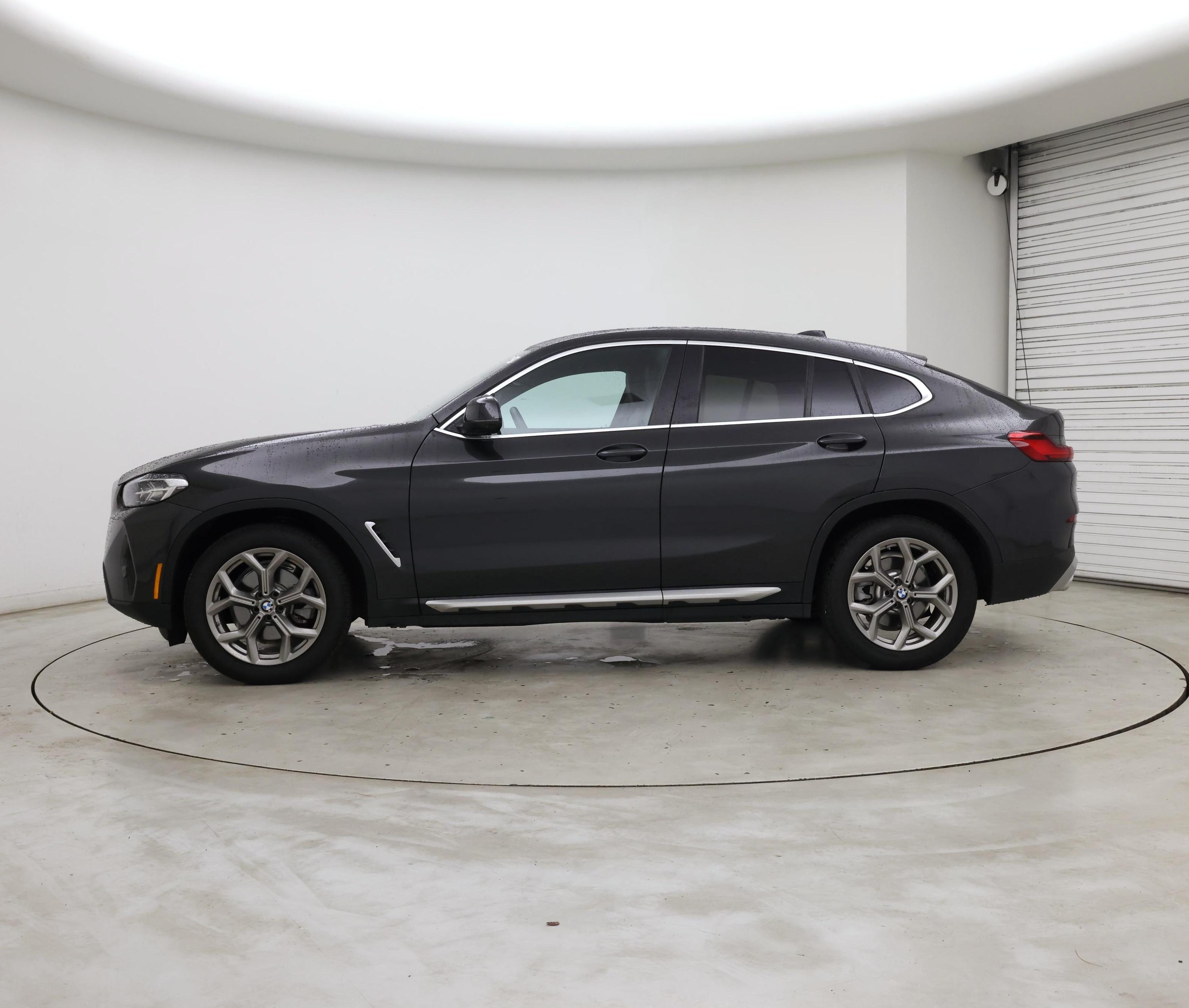 Thumbnail: 2025 BMW X4 - 3