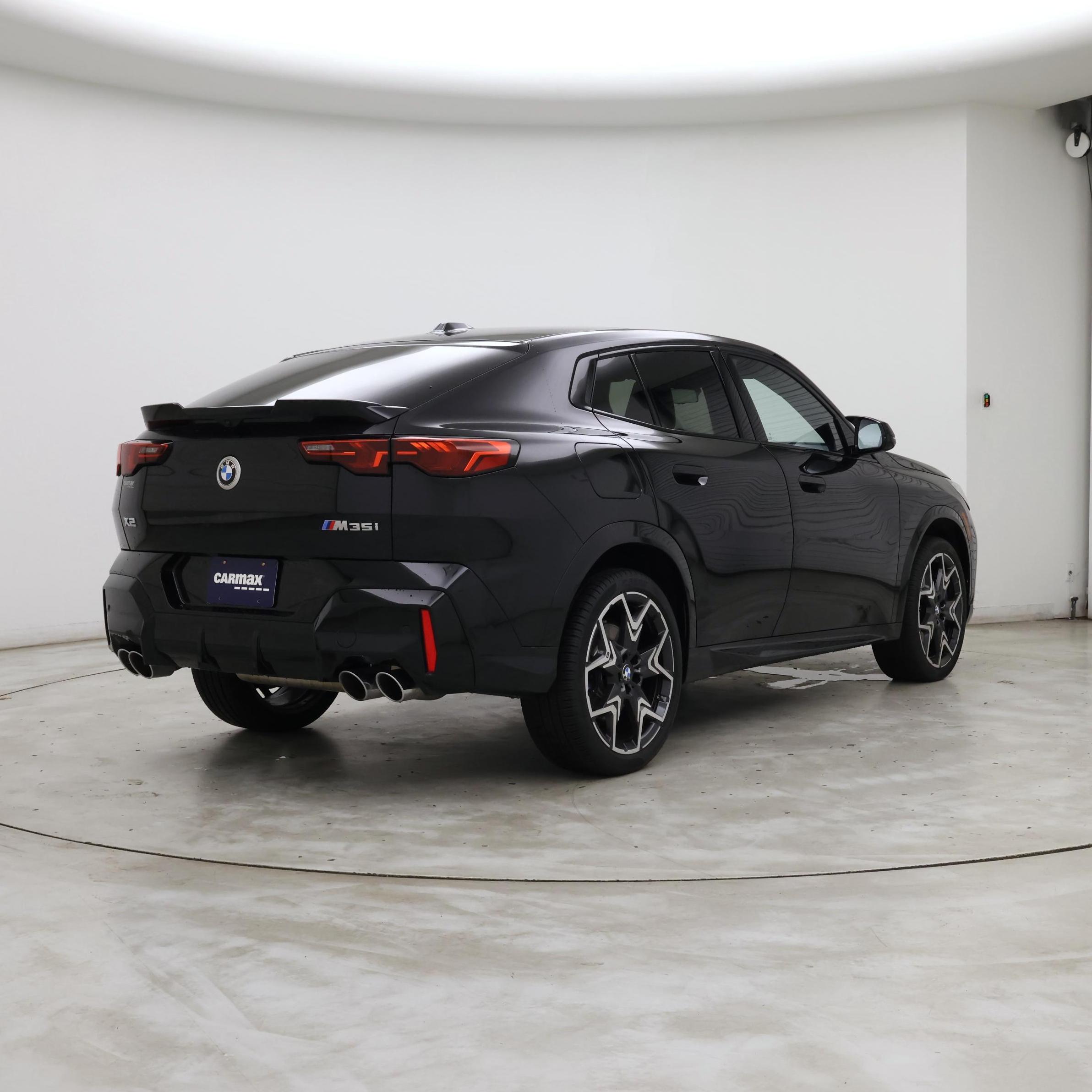 Thumbnail: 2025 BMW X2 - 8