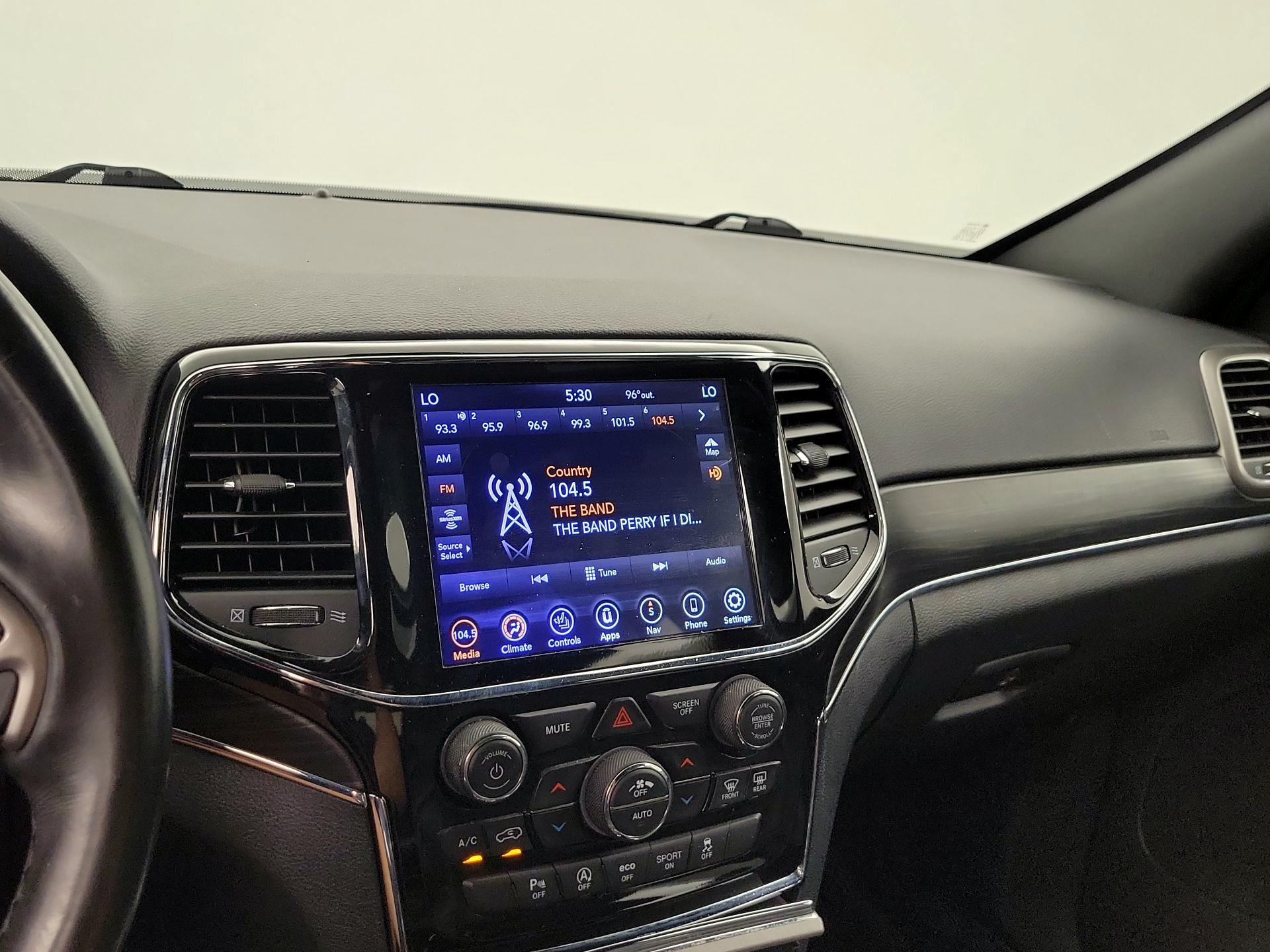 Thumbnail: 2020 Jeep Grand Cherokee - 16
