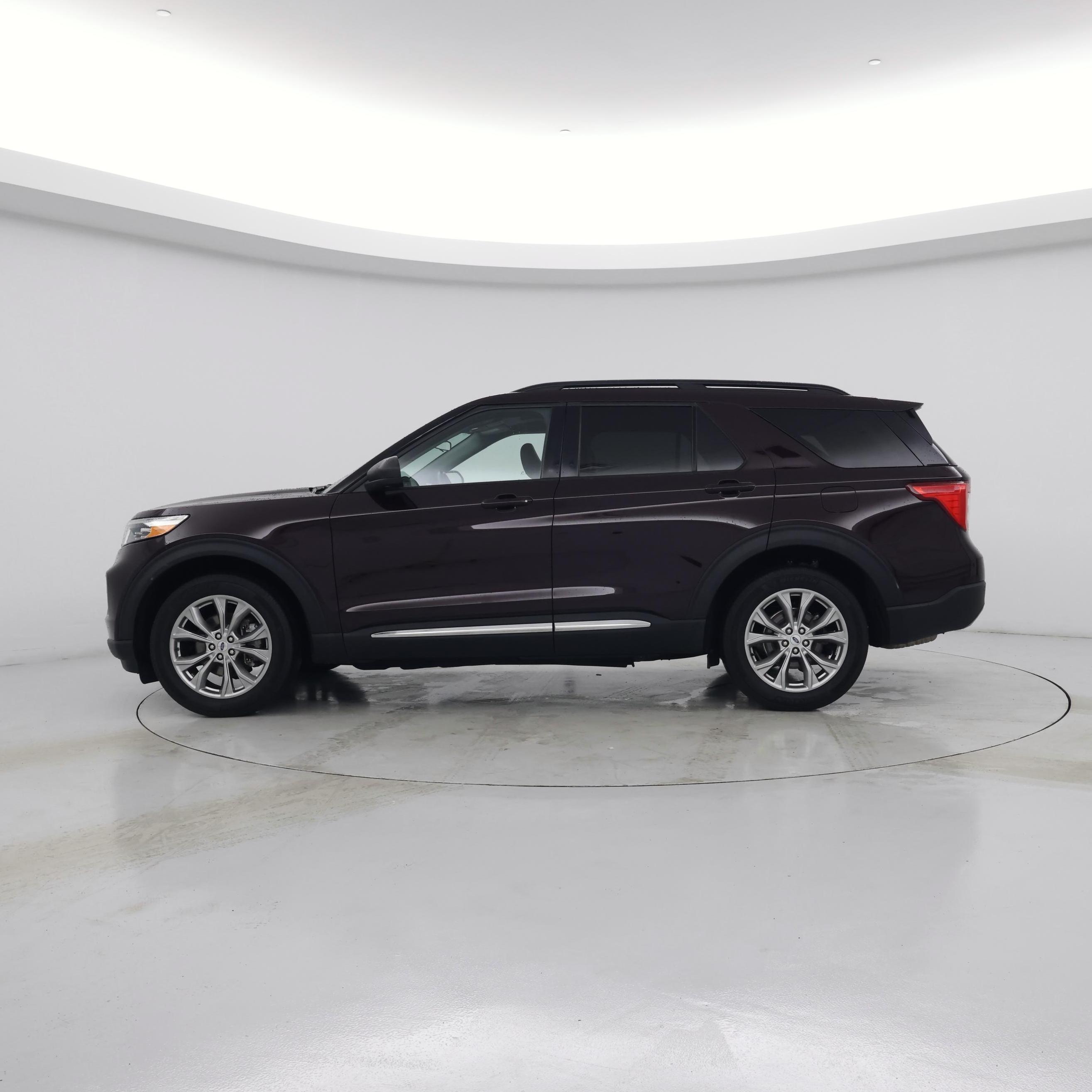 Thumbnail: 2023 Ford Explorer - 3