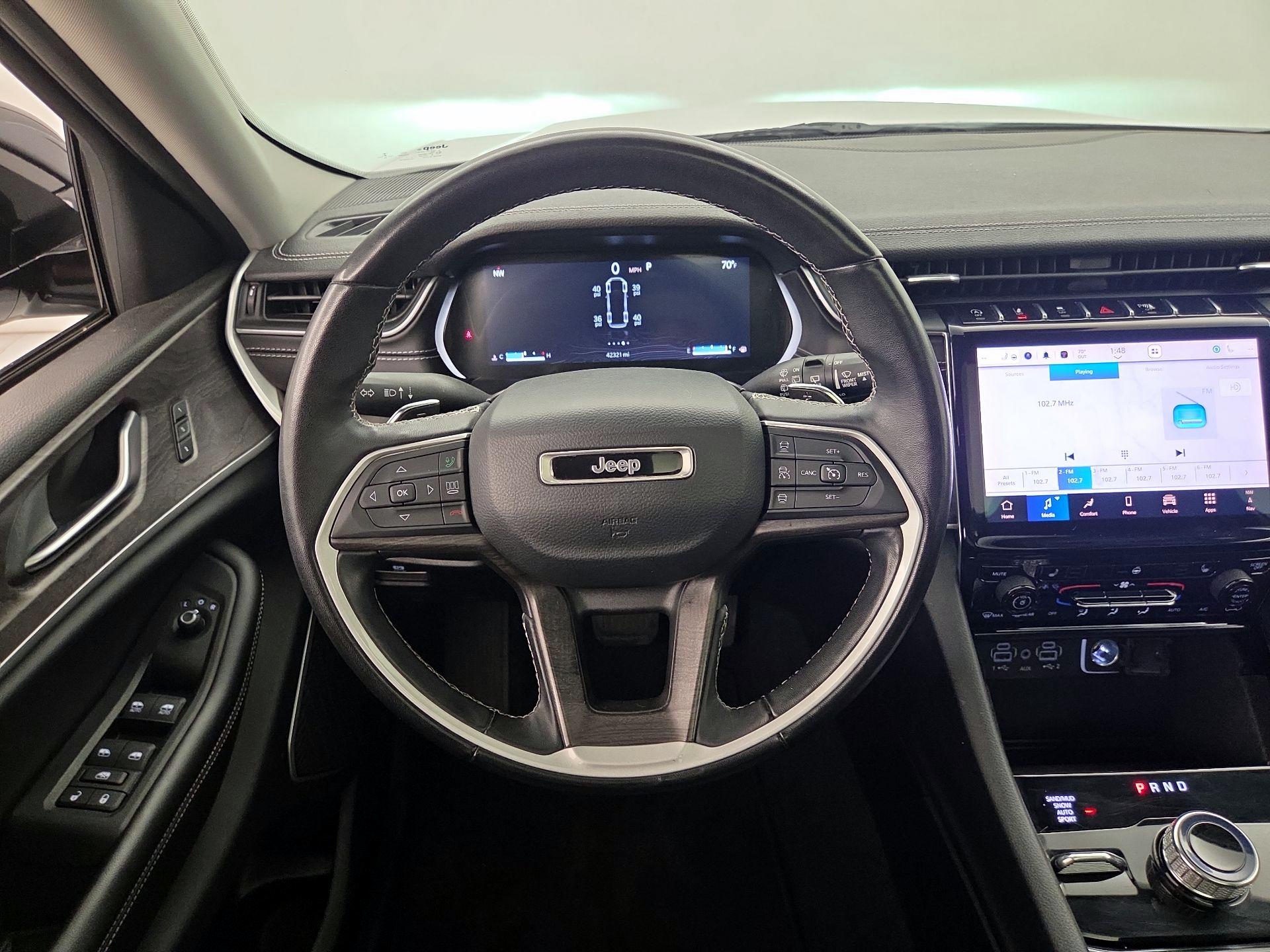 Thumbnail: 2022 Jeep Grand Cherokee - 10