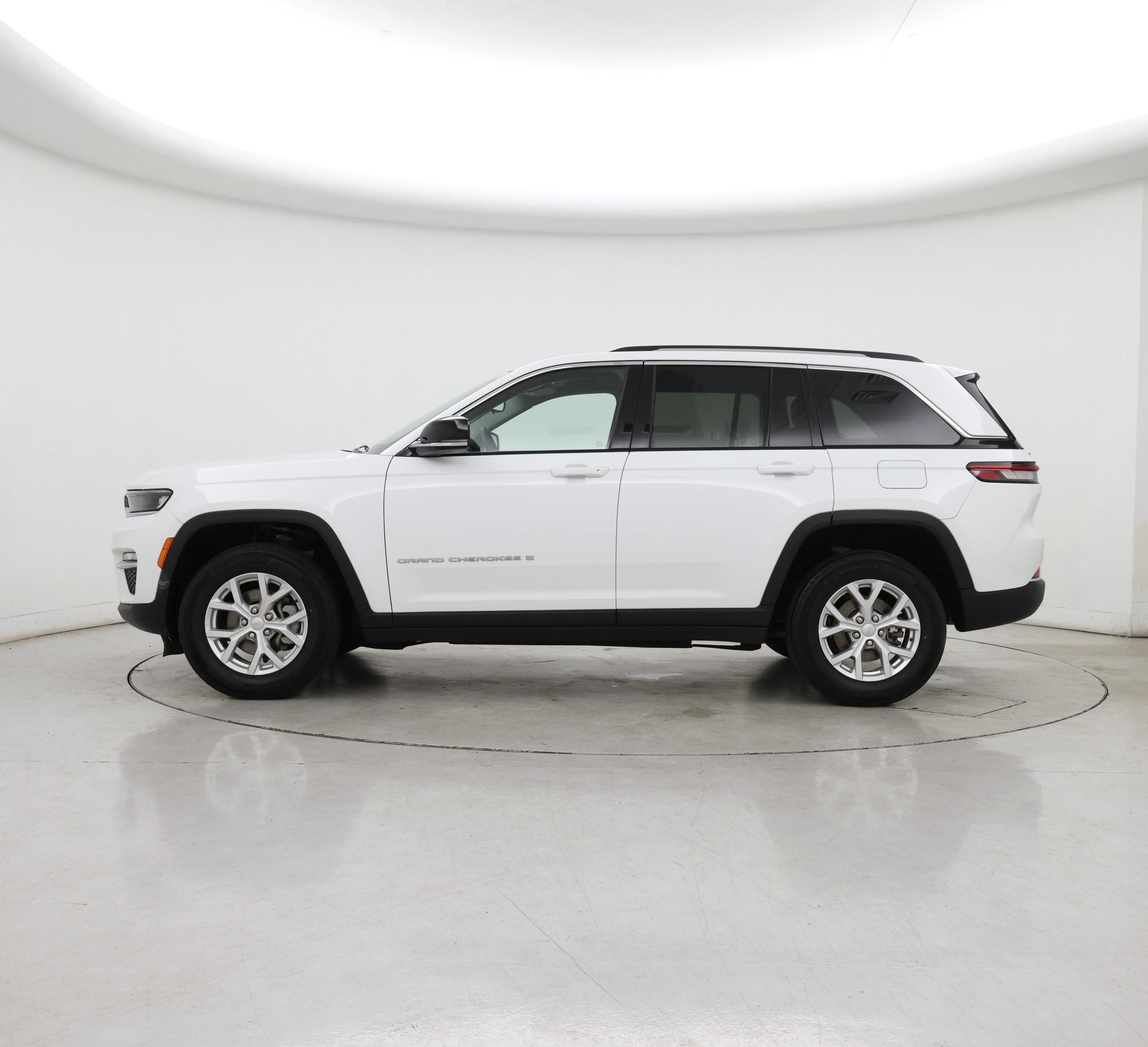 Thumbnail: 2023 Jeep Grand Cherokee - 3