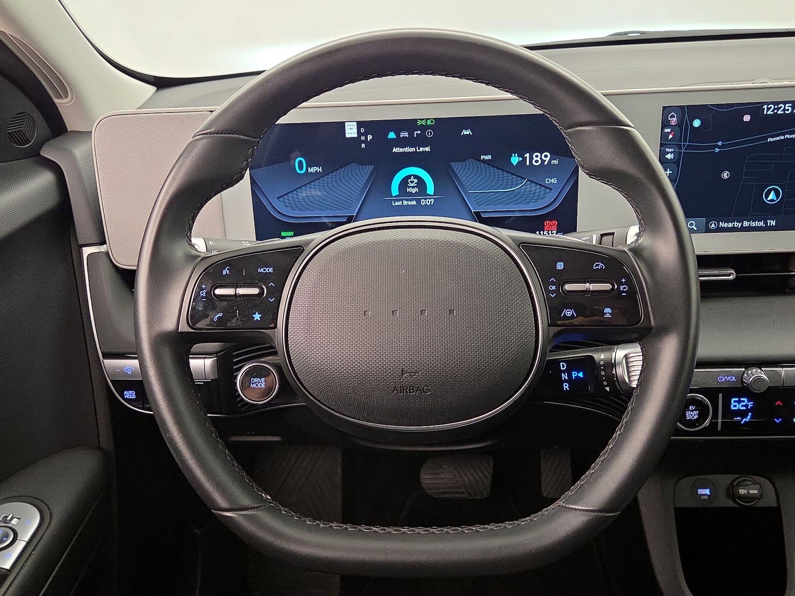 2024 Hyundai IONIQ 5 SE - Photo 11