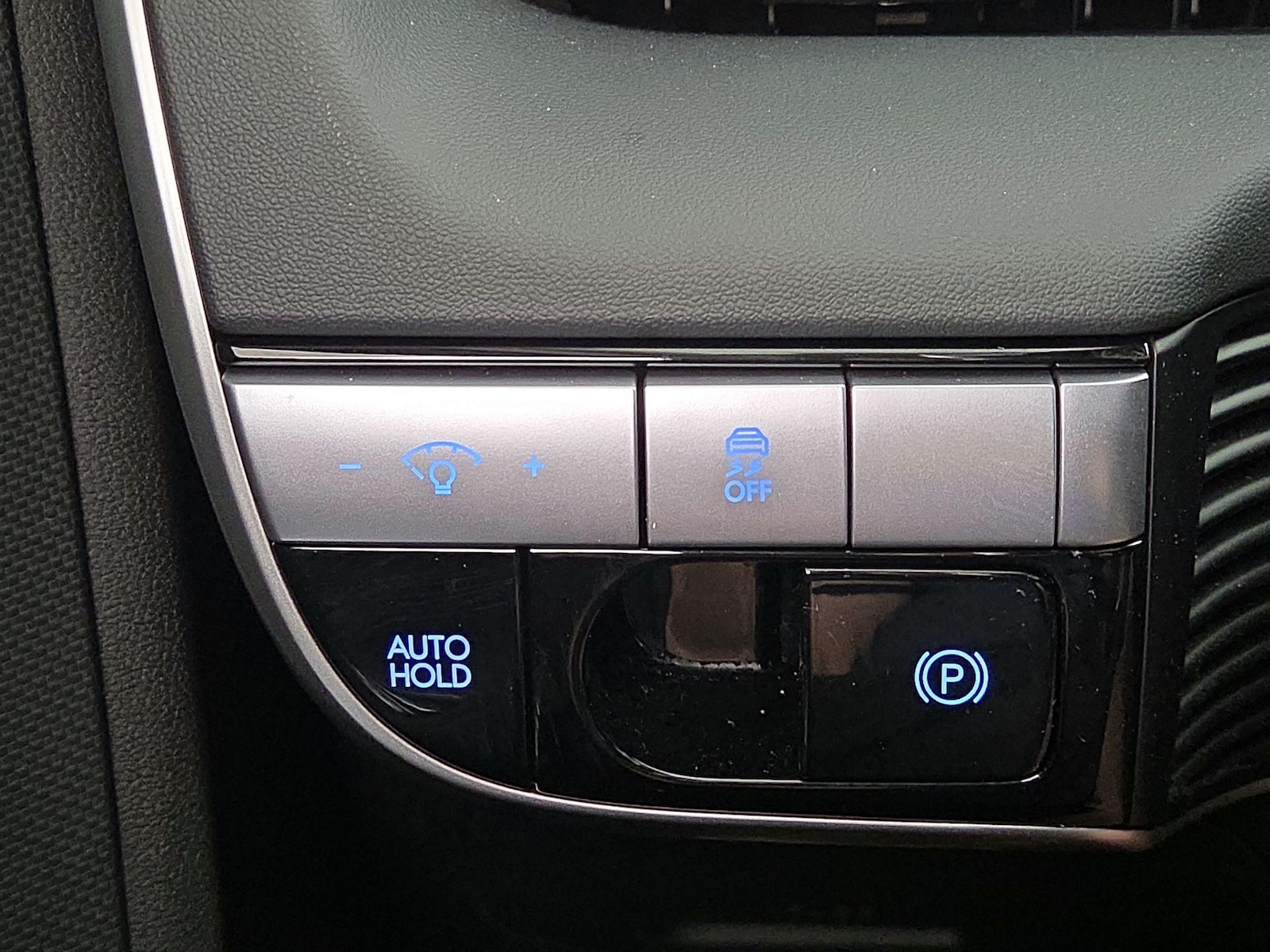 2024 Hyundai IONIQ 5 SE - Photo 14