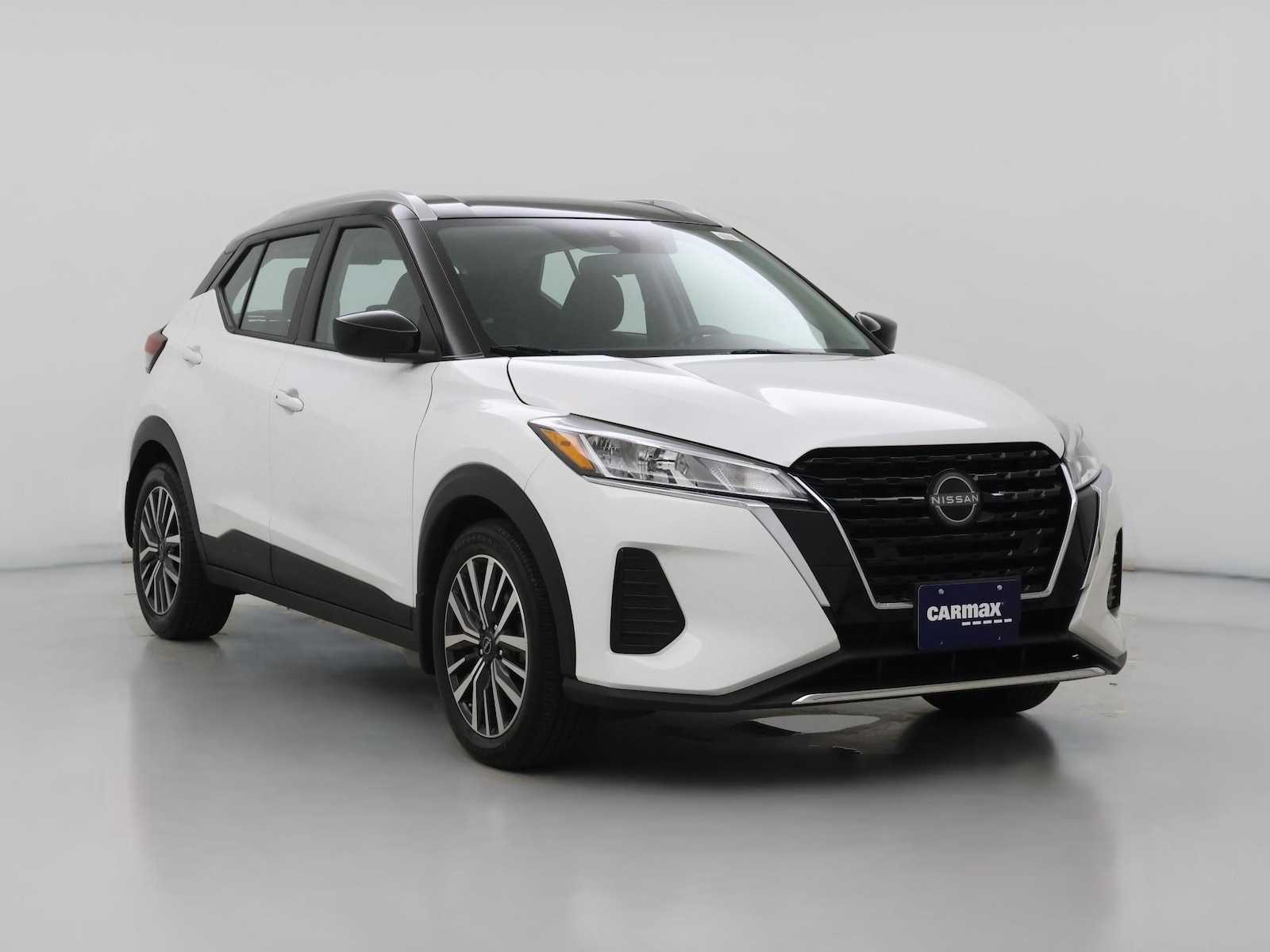 2023 Nissan Kicks