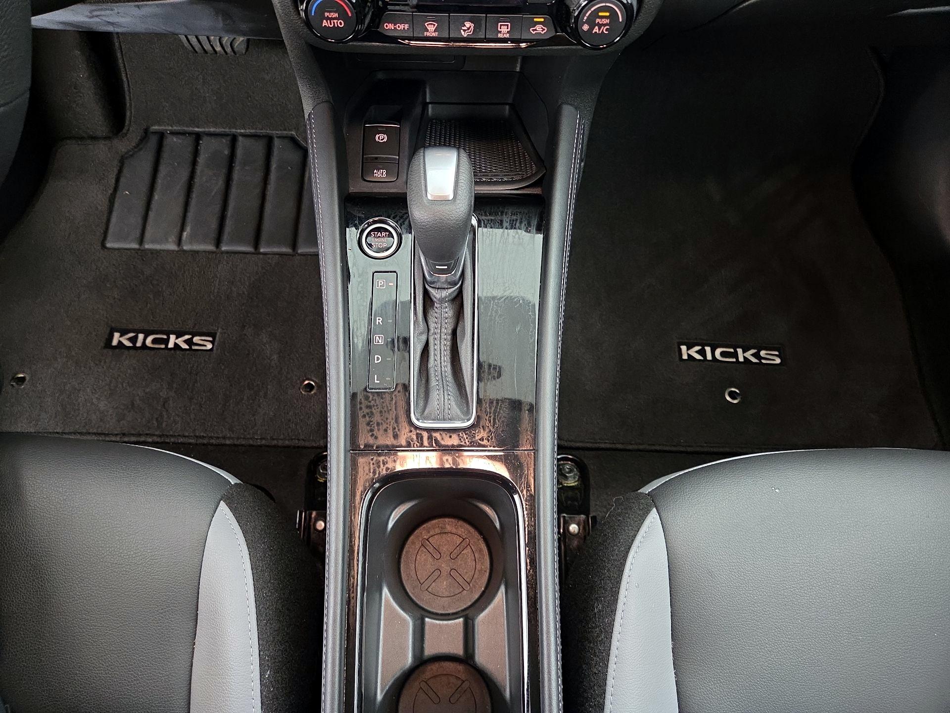 Thumbnail: 2023 Nissan Kicks - 17