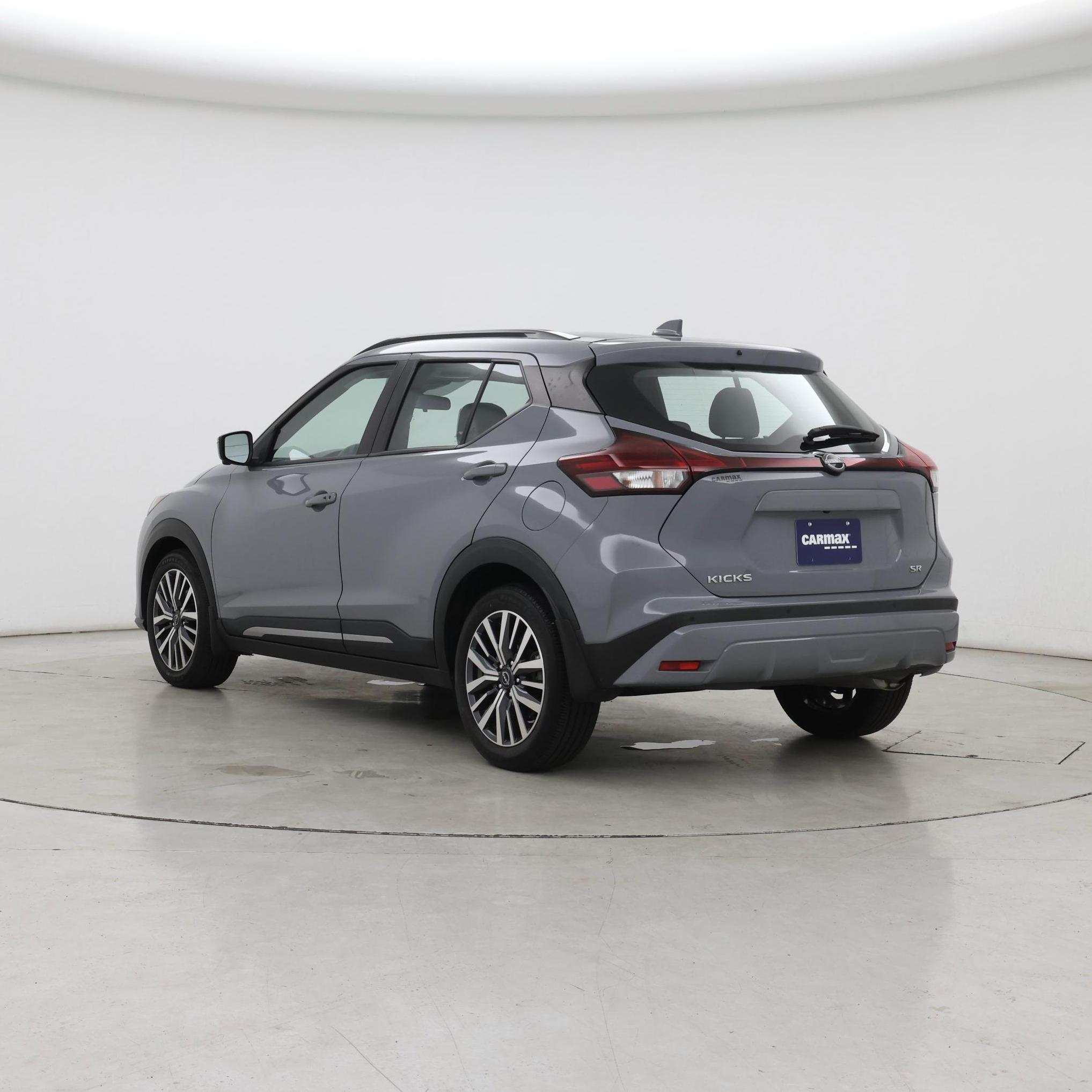 Thumbnail: 2023 Nissan Kicks - 2