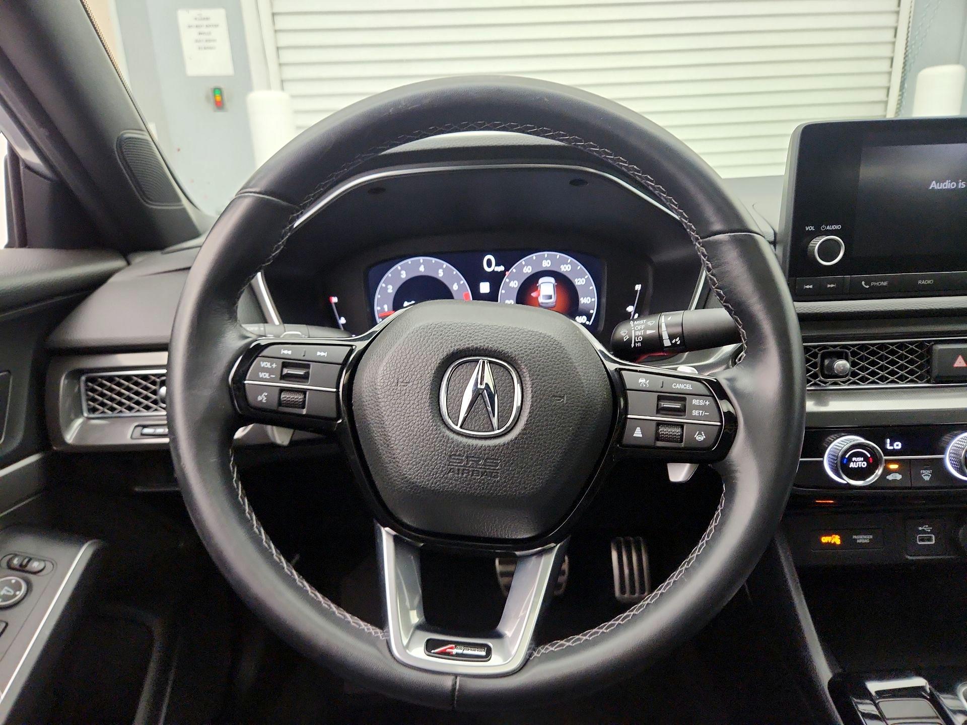 Thumbnail: 2023 Acura Integra - 10