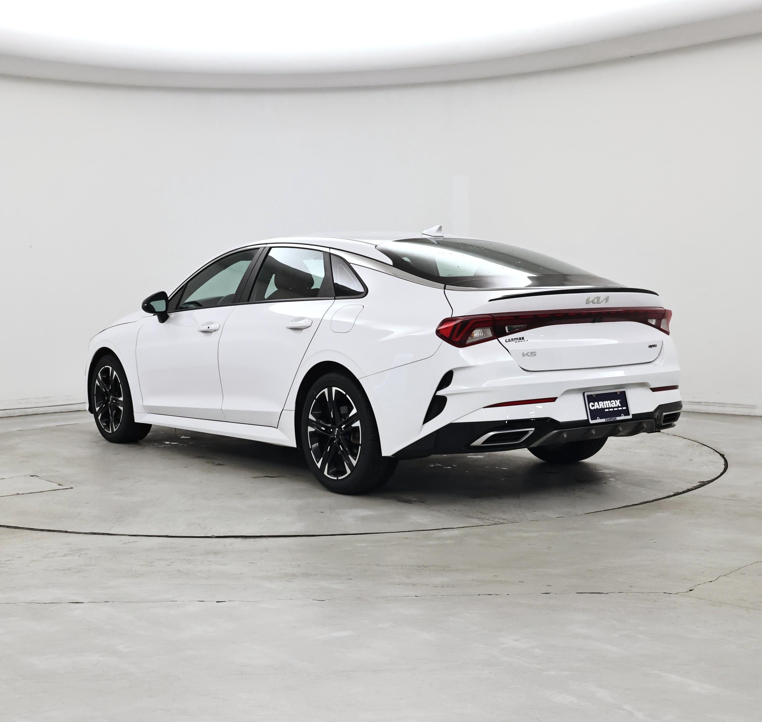 Thumbnail: 2023 Kia K5 - 2