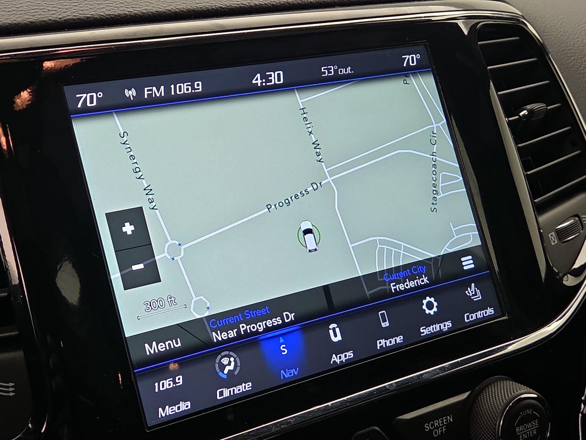 Thumbnail: 2021 Jeep Grand Cherokee - 14