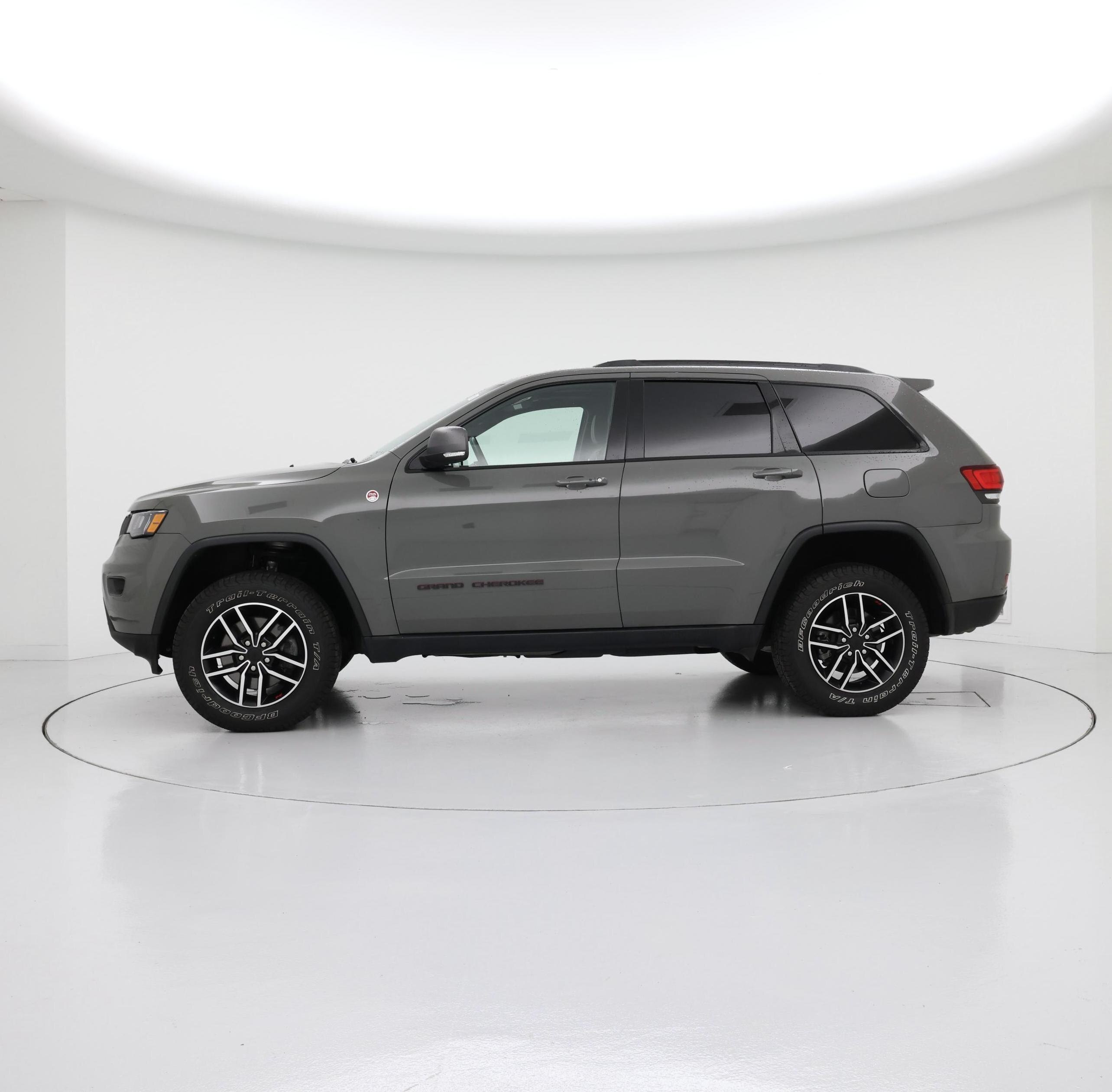 Thumbnail: 2021 Jeep Grand Cherokee - 3
