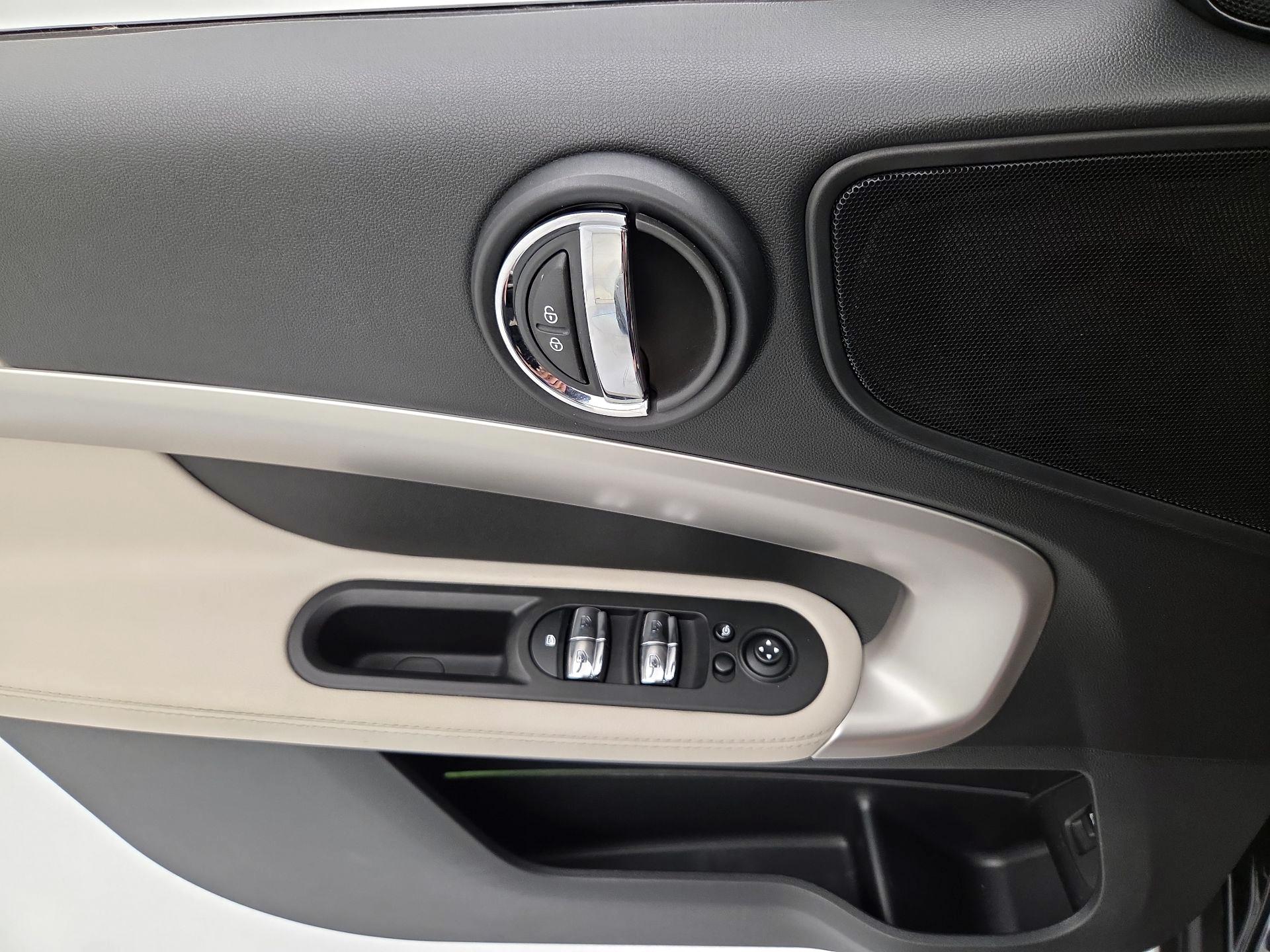 Thumbnail: 2020 MINI Cooper Countryman - 12