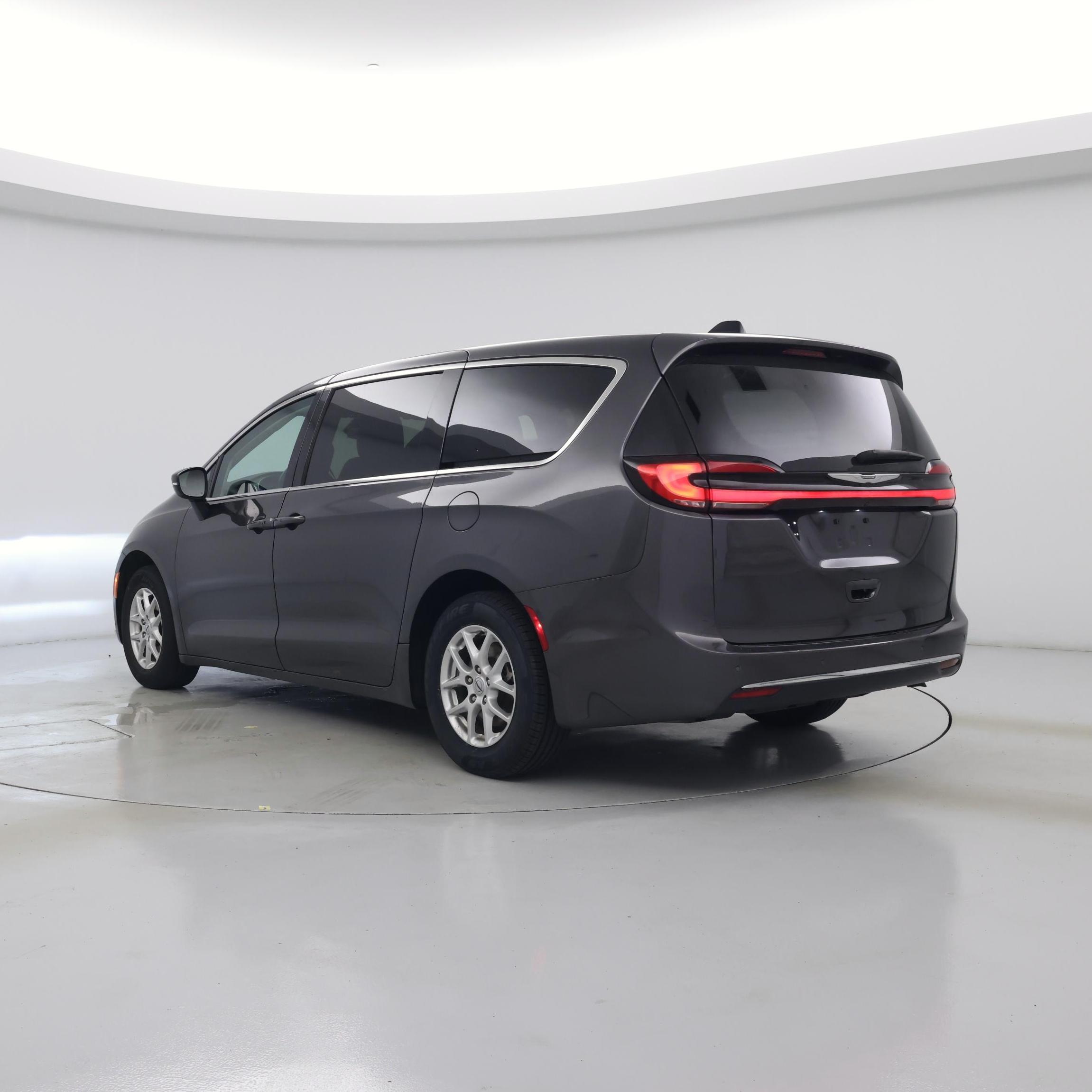 Thumbnail: 2023 Chrysler Pacifica - 2
