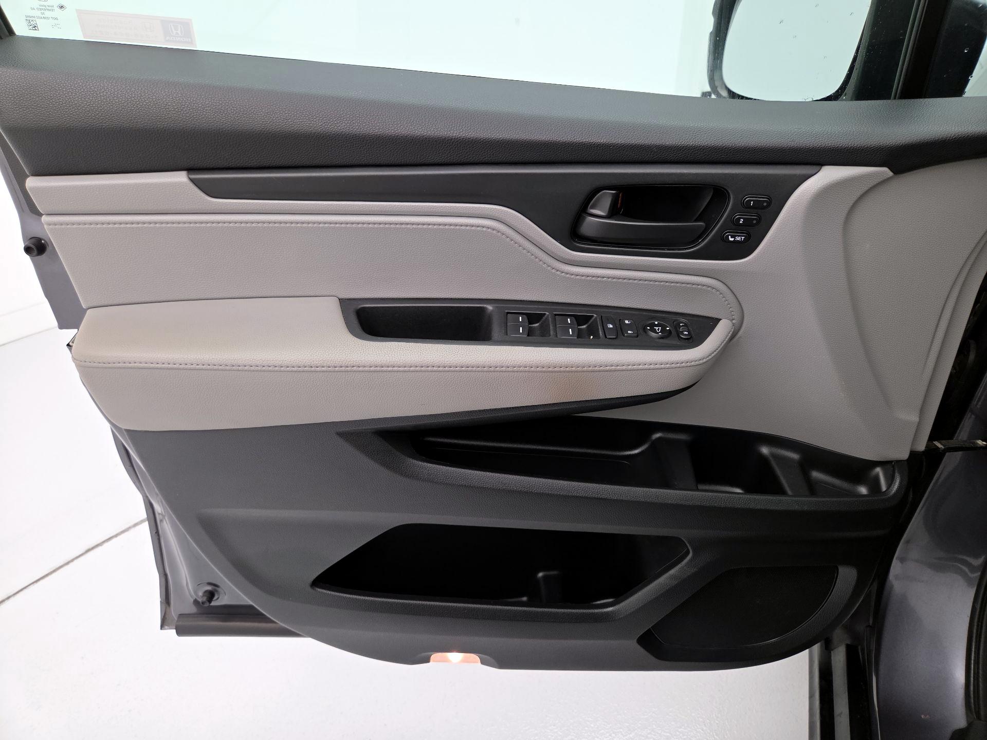 Thumbnail: 2020 Honda Odyssey - 12