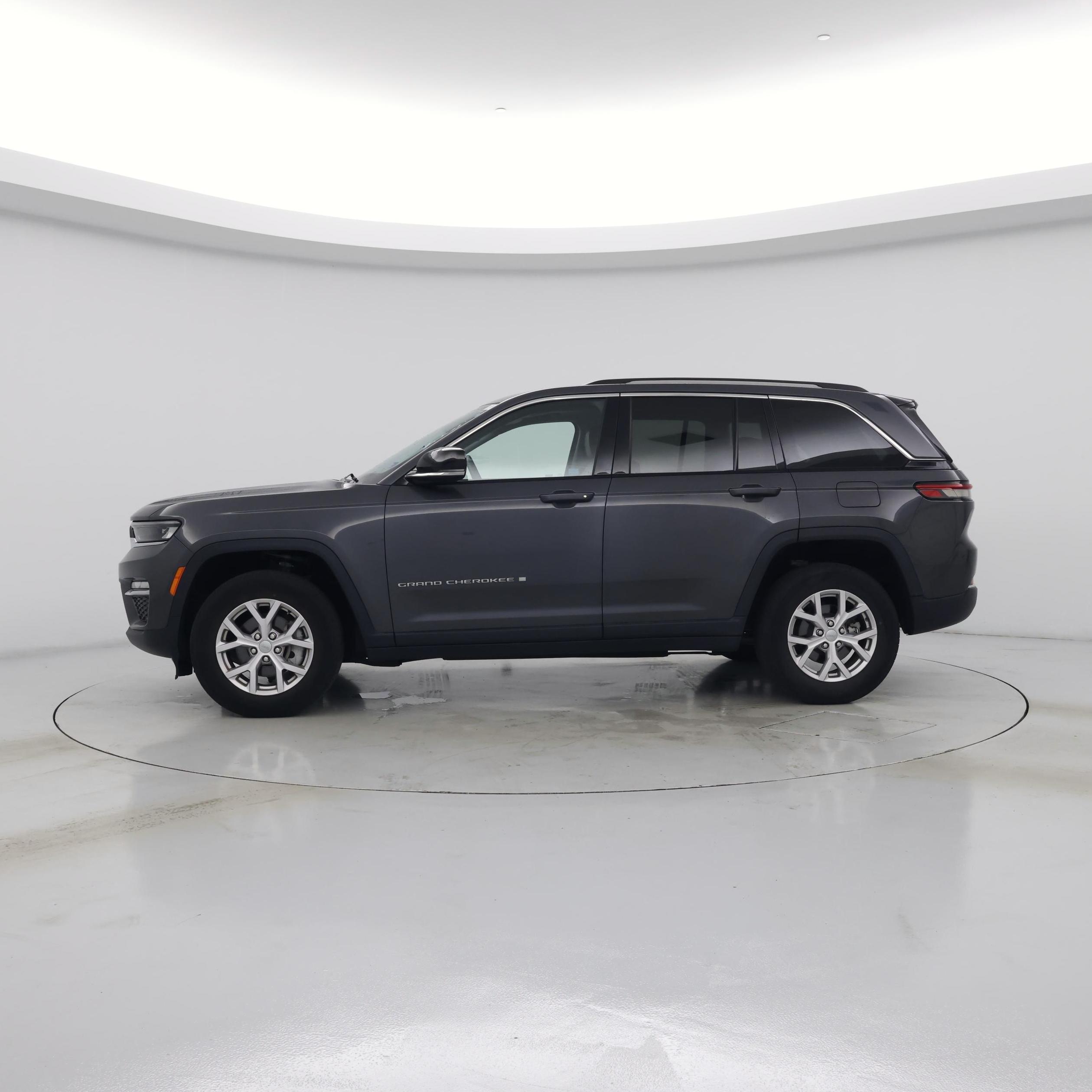 Thumbnail: 2022 Jeep Grand Cherokee - 3