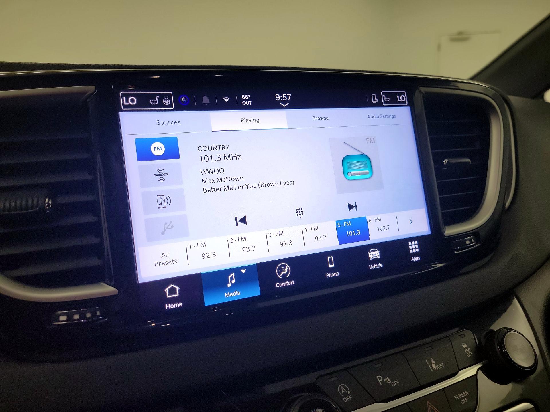 Thumbnail: 2025 Chrysler Pacifica - 13