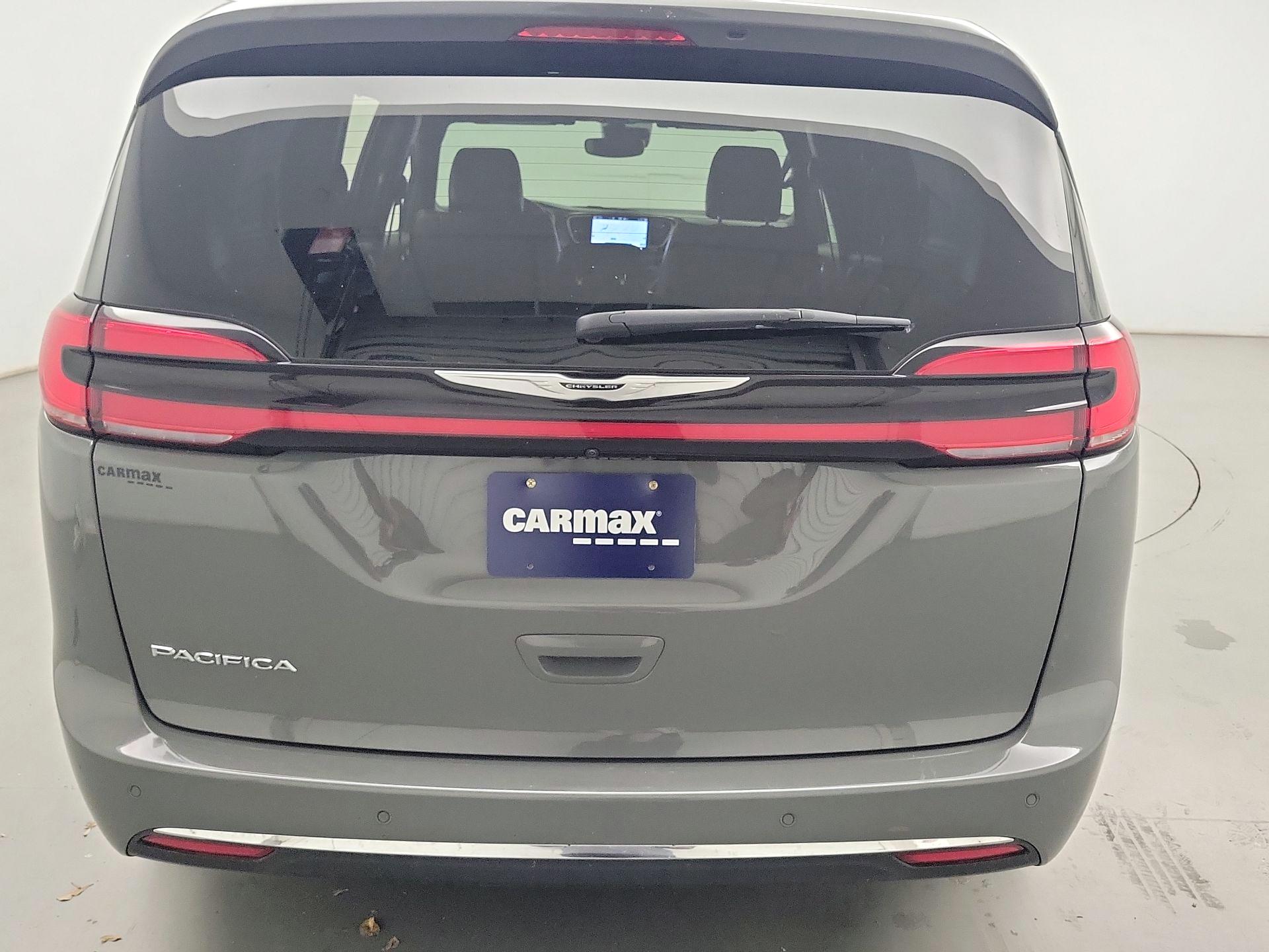 Thumbnail: 2025 Chrysler Pacifica - 6