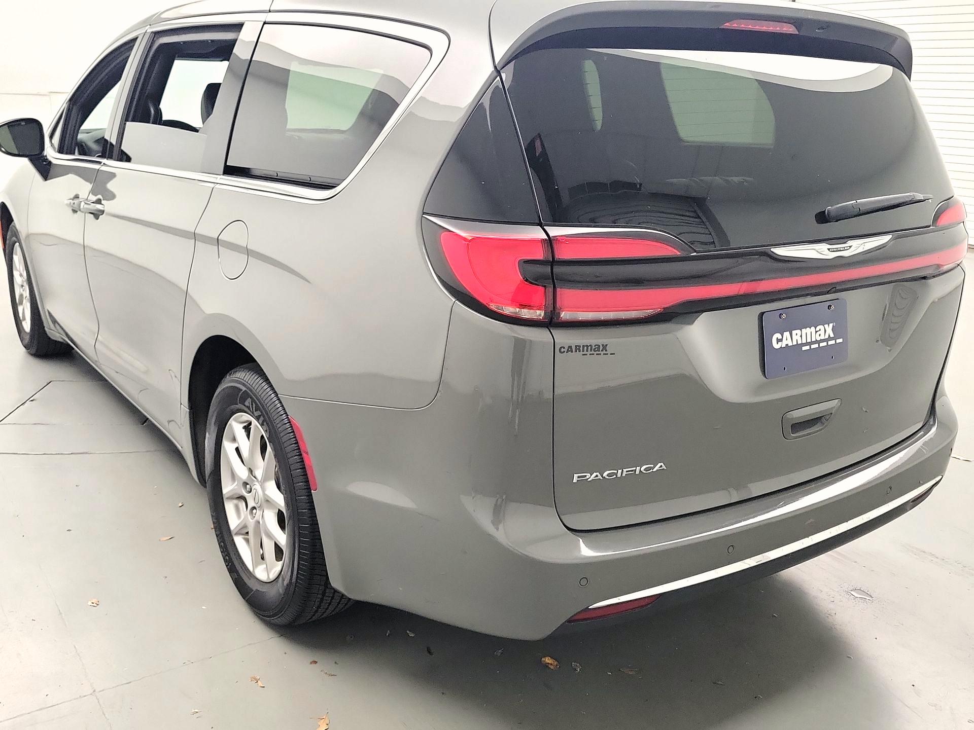 Thumbnail: 2025 Chrysler Pacifica - 7
