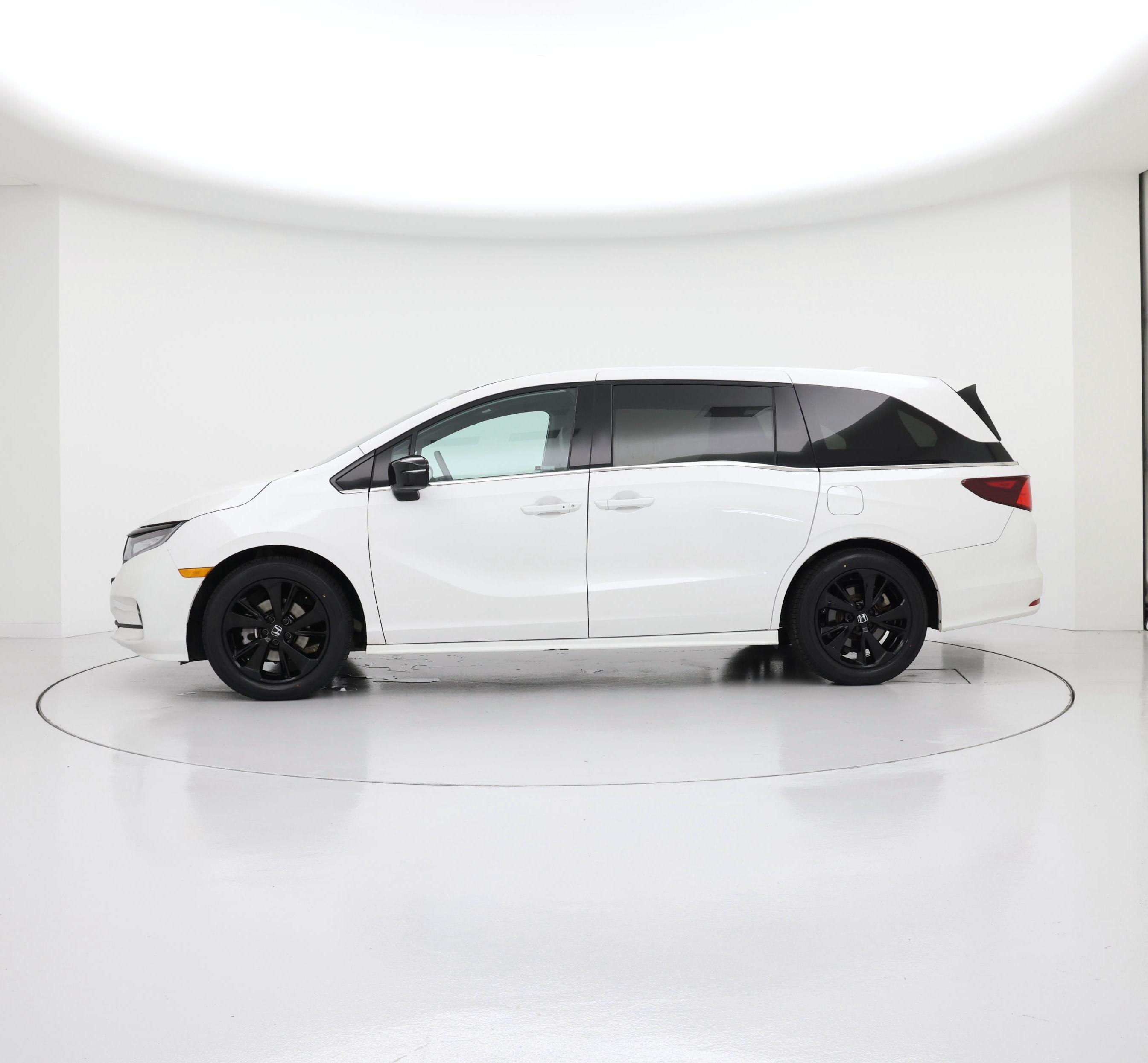 Thumbnail: 2024 Honda Odyssey - 3
