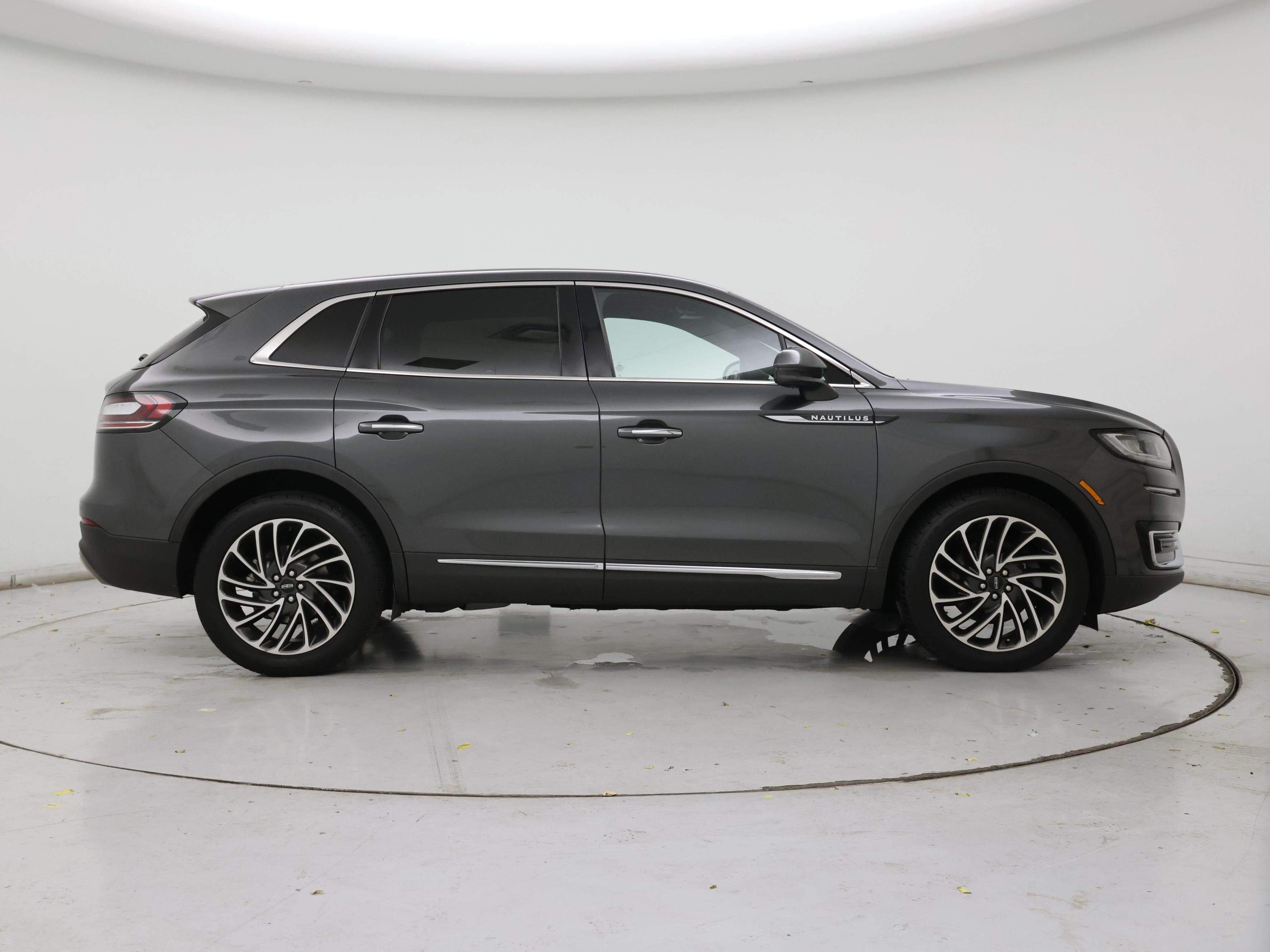 Thumbnail: 2020 Lincoln Nautilus - 7