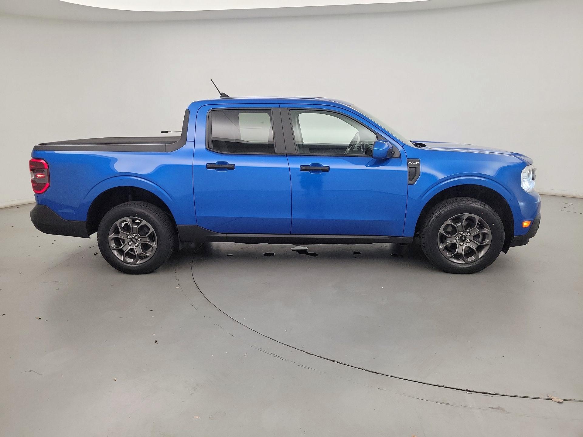 Thumbnail: 2022 Ford Maverick - 4