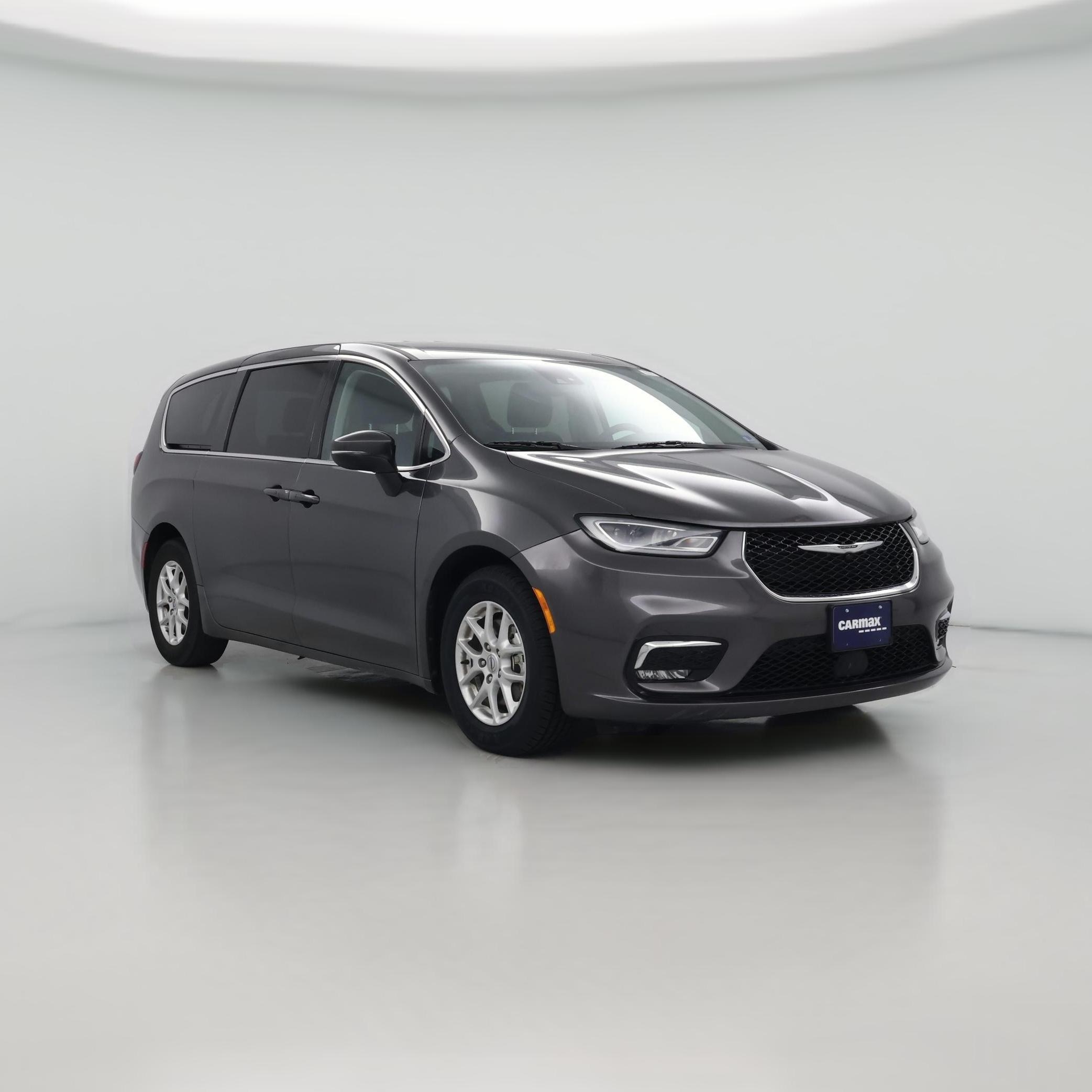 Thumbnail: 2023 Chrysler Pacifica - 1