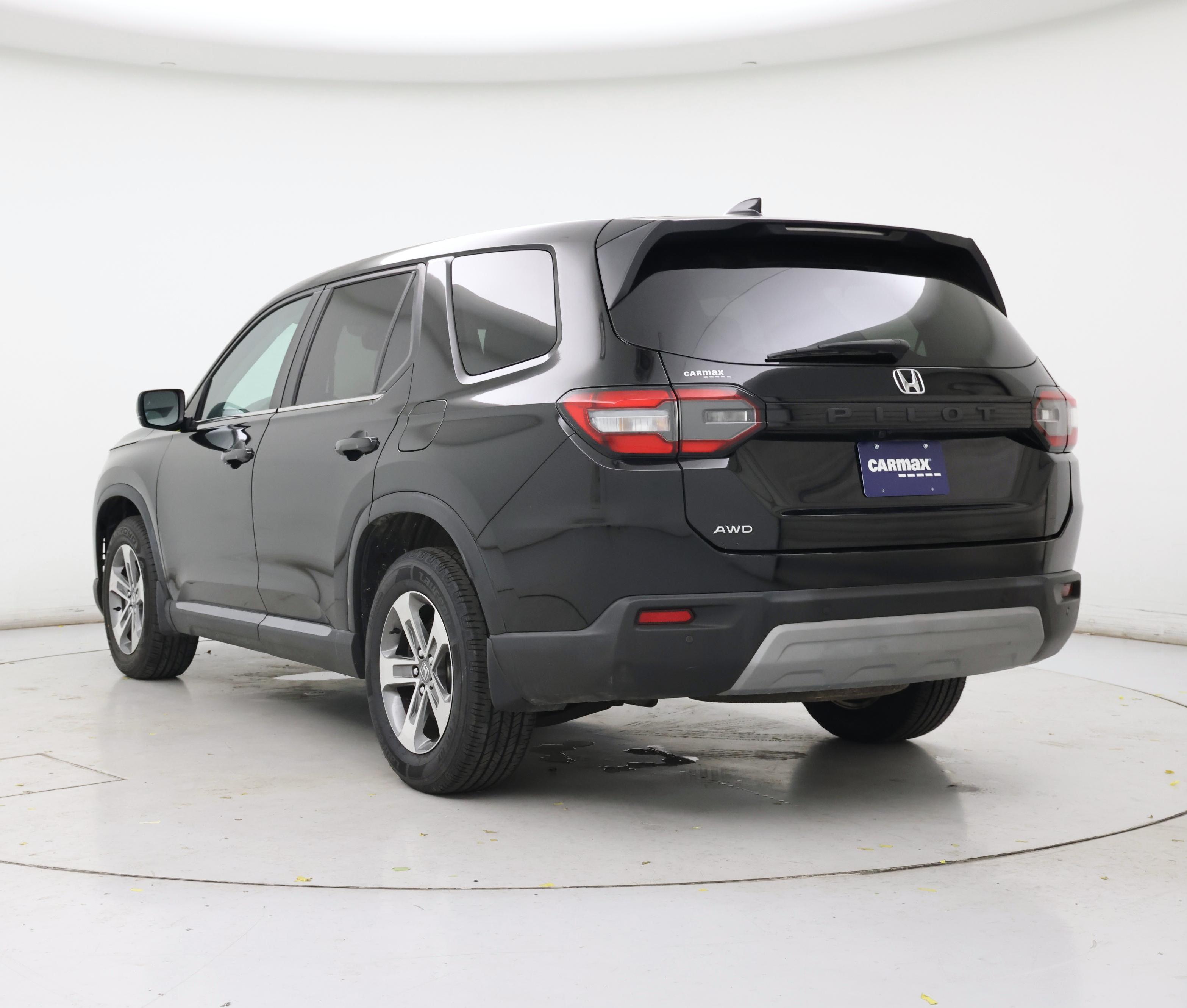 Thumbnail: 2023 Honda Pilot - 2