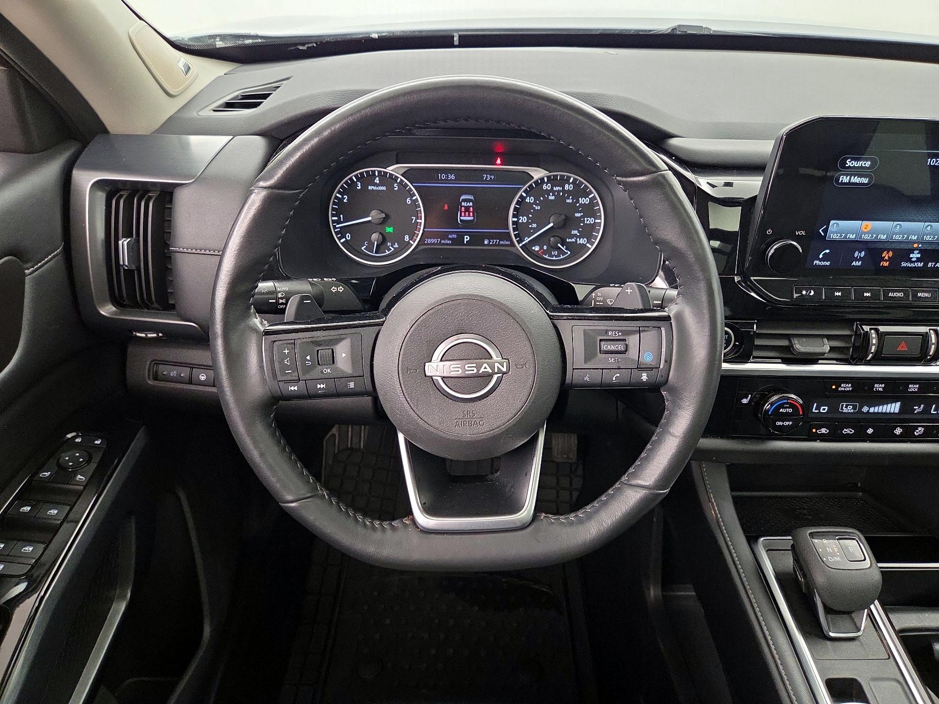 Thumbnail: 2023 Nissan Pathfinder - 10