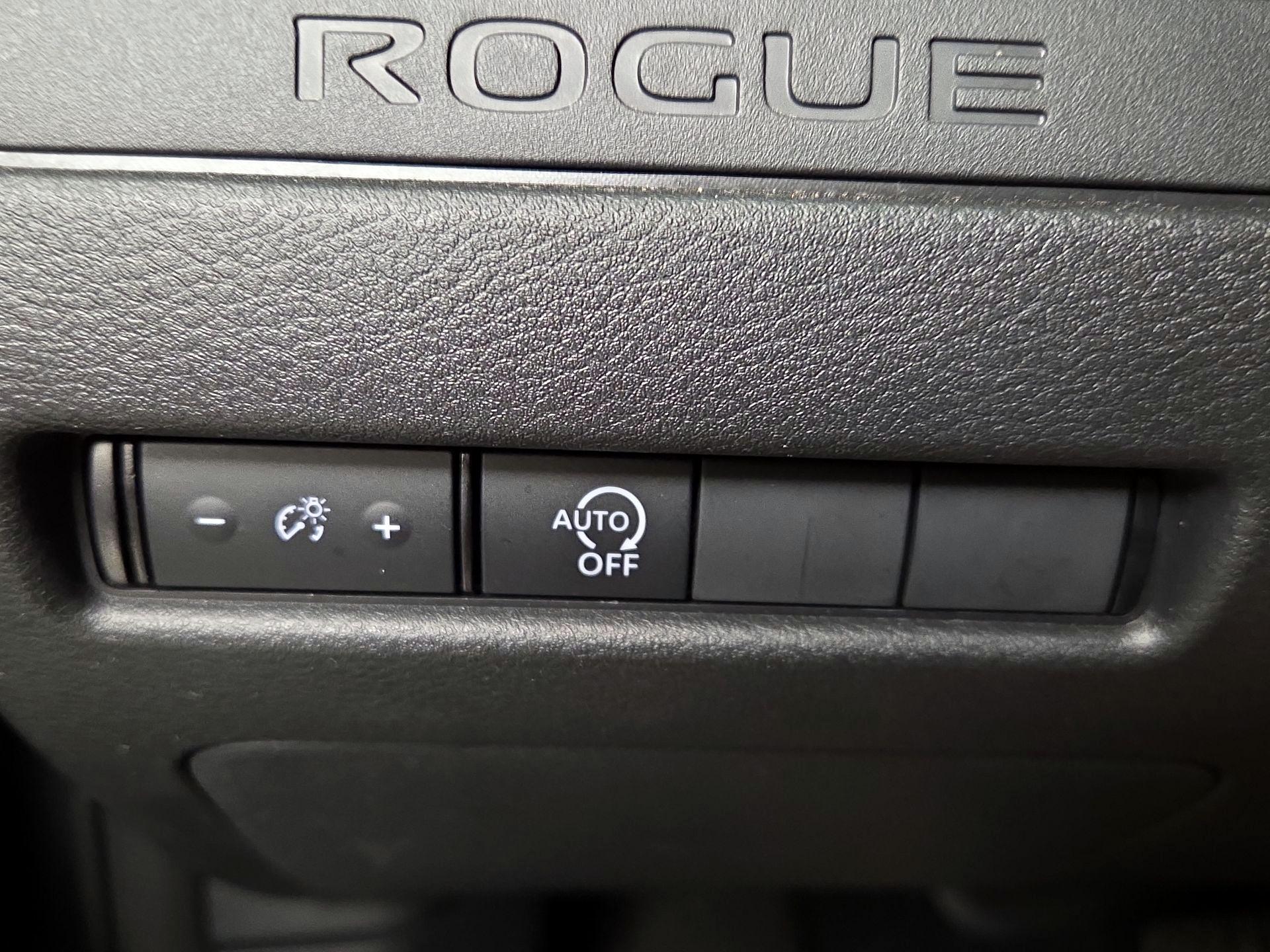 Thumbnail: 2023 Nissan Rogue - 13