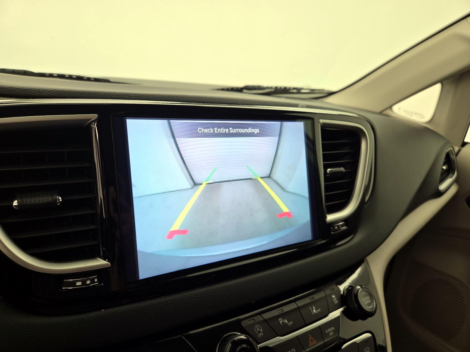Thumbnail: 2024 Chrysler Pacifica - 14