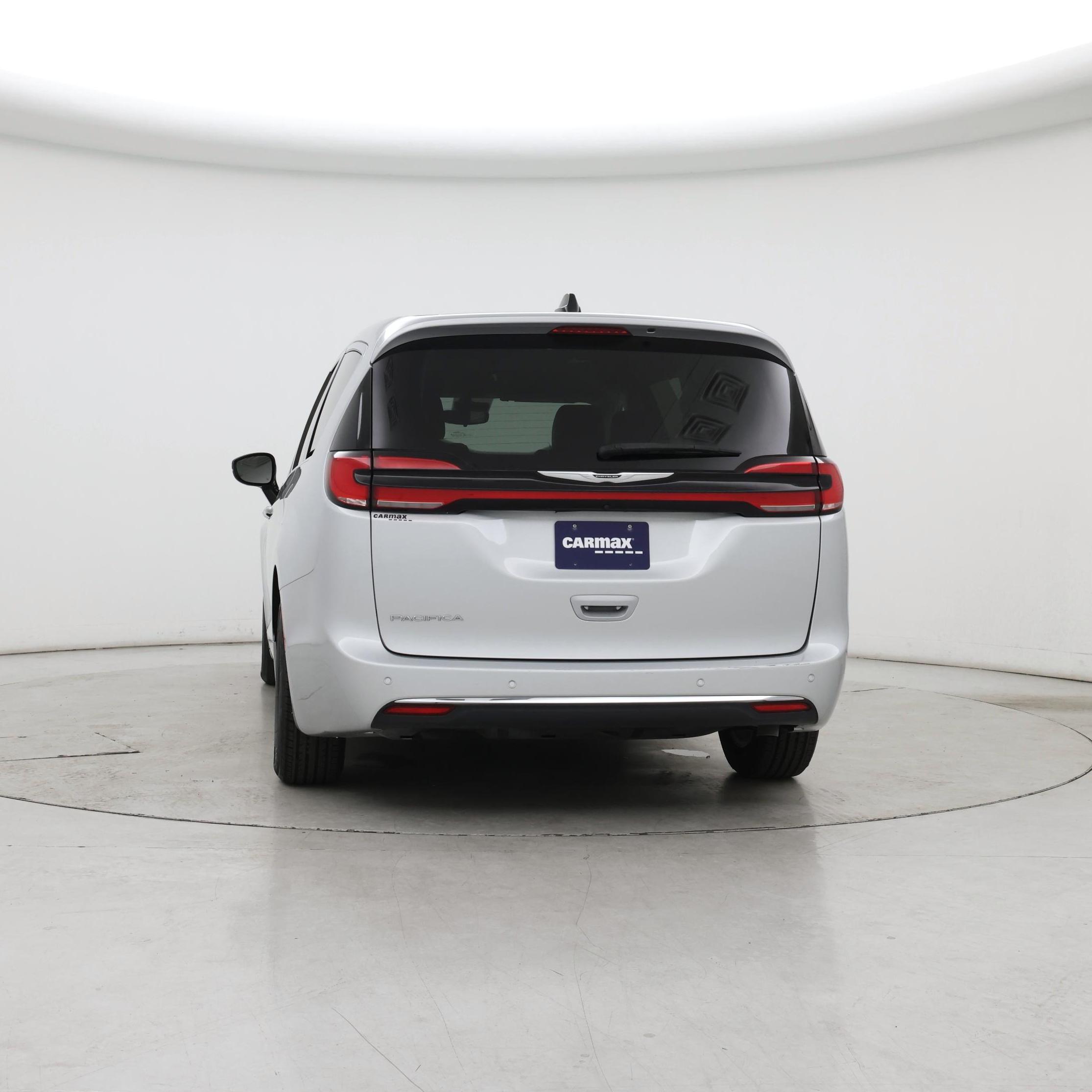 Thumbnail: 2024 Chrysler Pacifica - 6