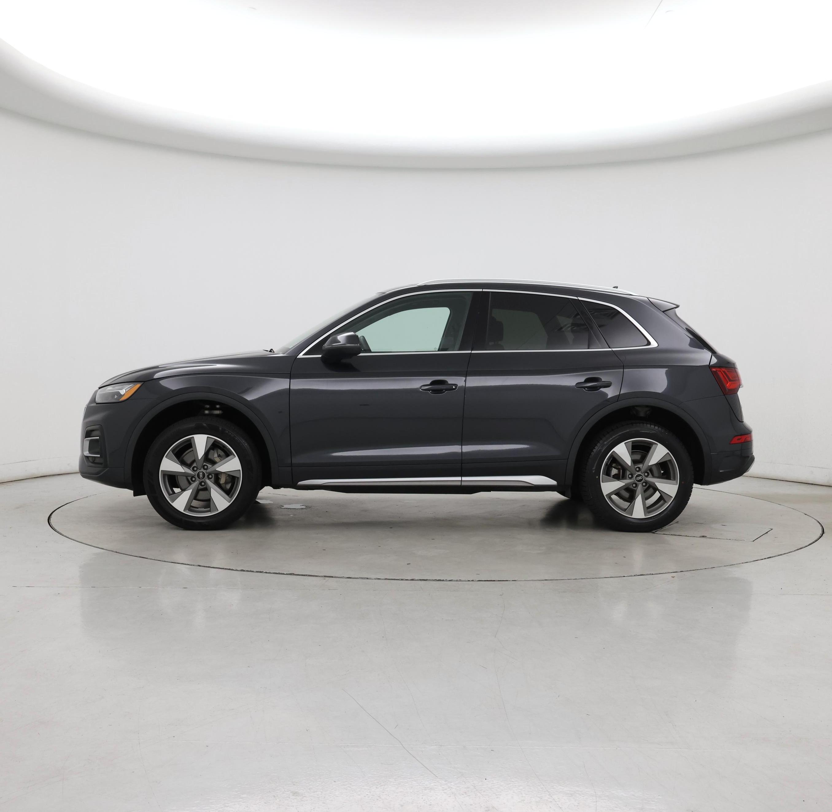 Thumbnail: 2023 Audi Q5 - 3