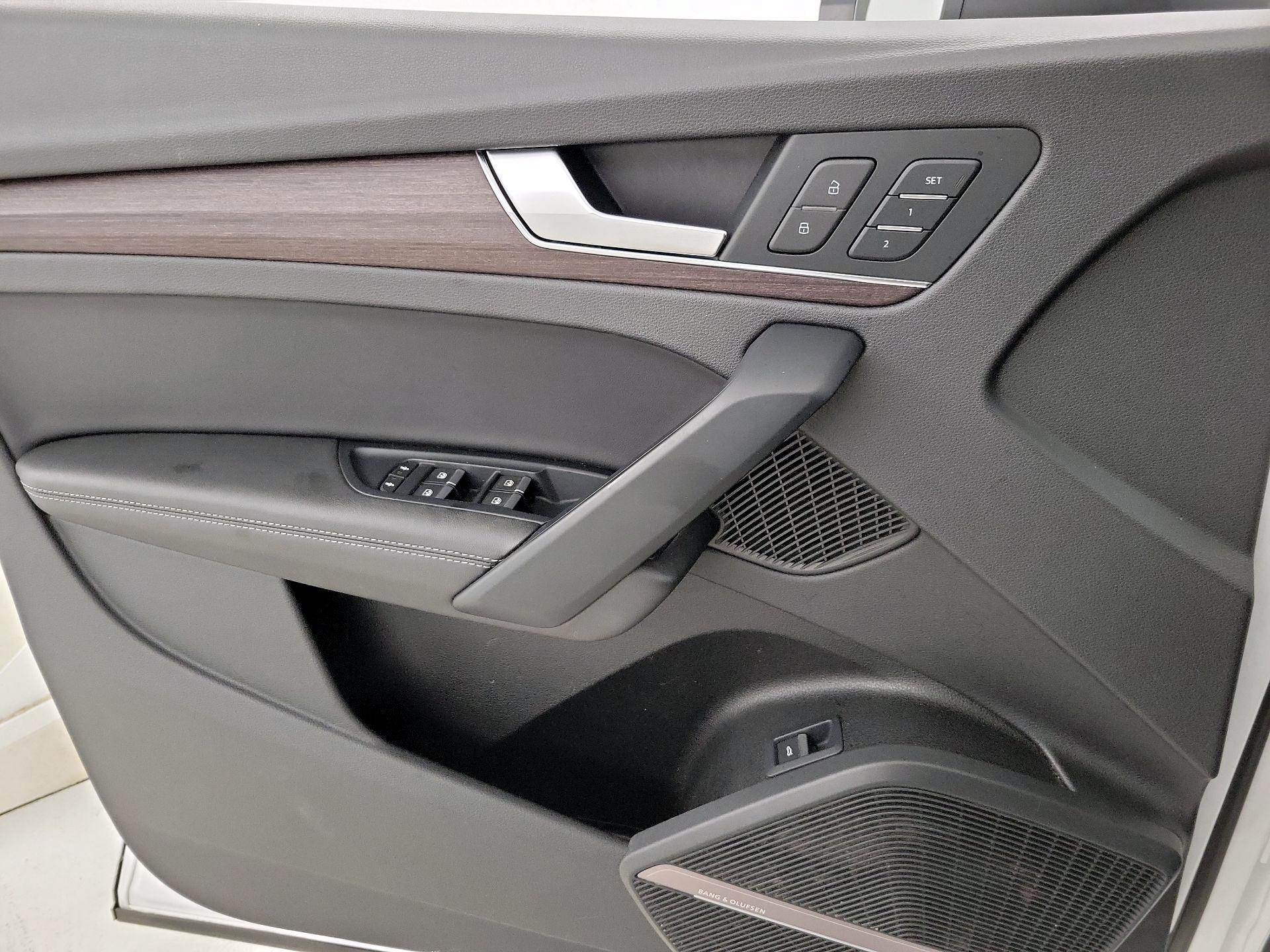 Thumbnail: 2021 Audi Q5 - 12