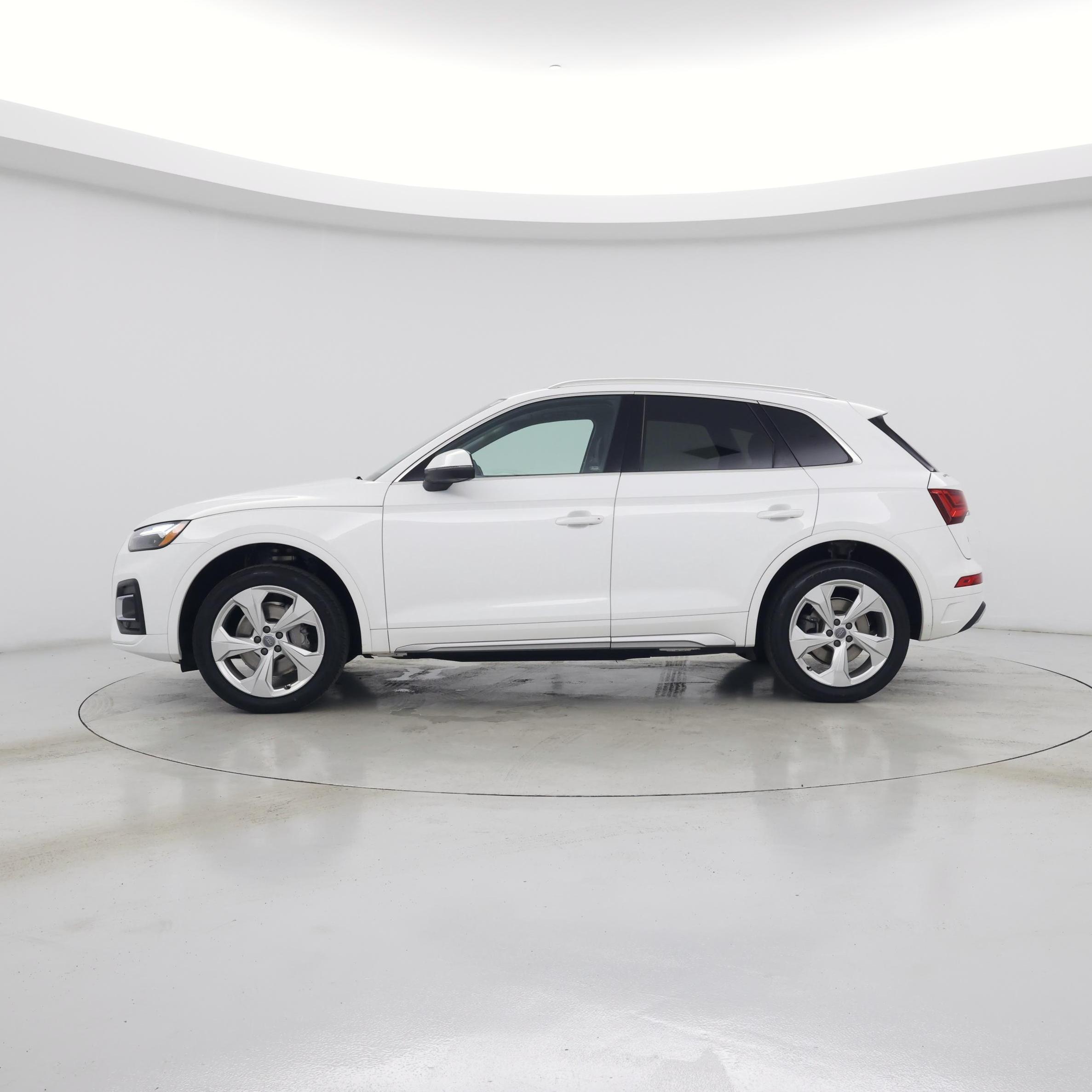 Thumbnail: 2021 Audi Q5 - 3